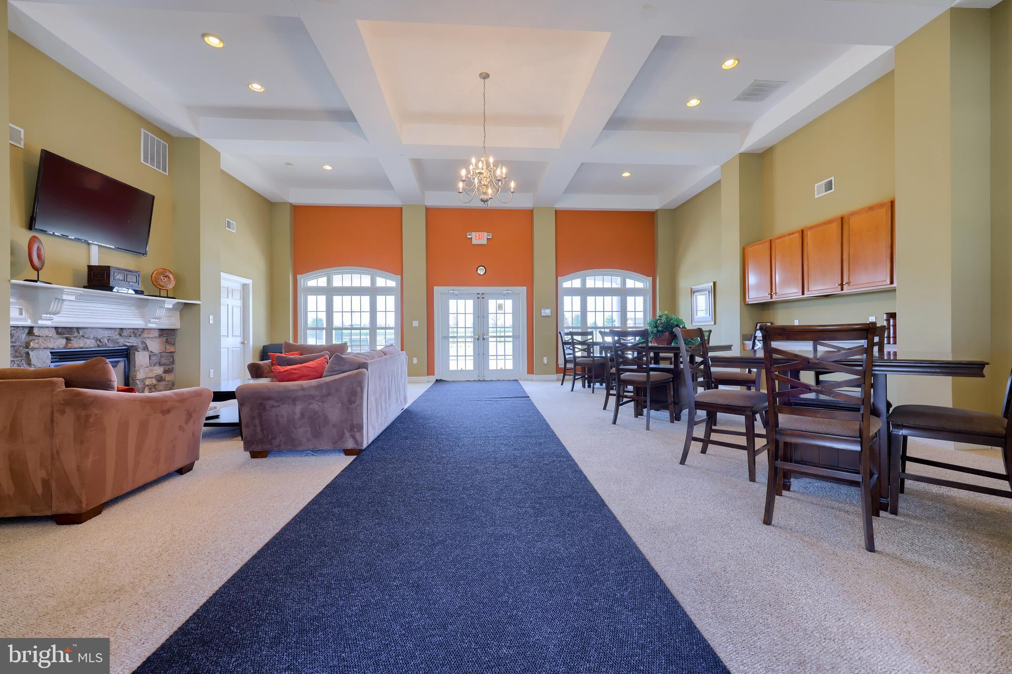 BROWNSTONE MANOR - Residential