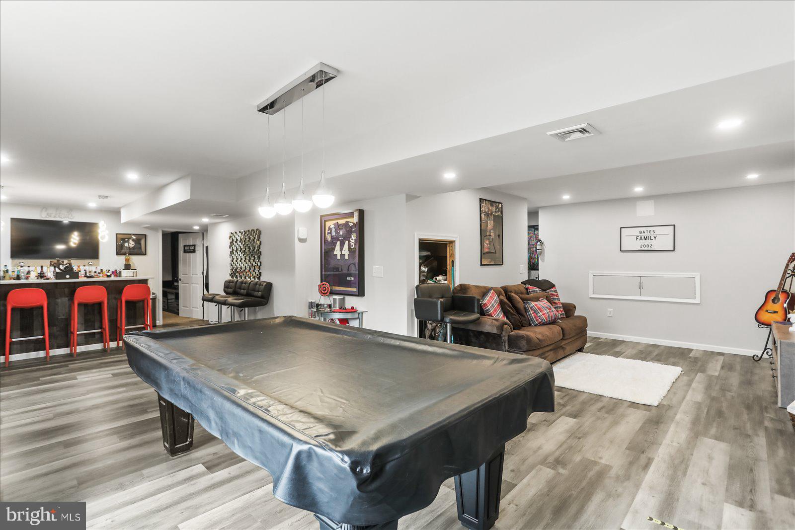 BROWNSTONE MANOR - Residential