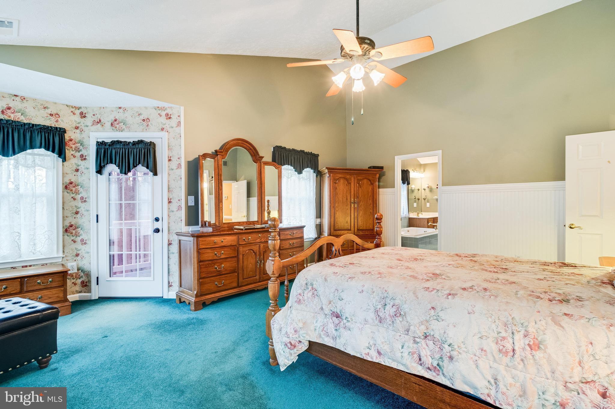 PEACH BLOSSOM FARM - Residential