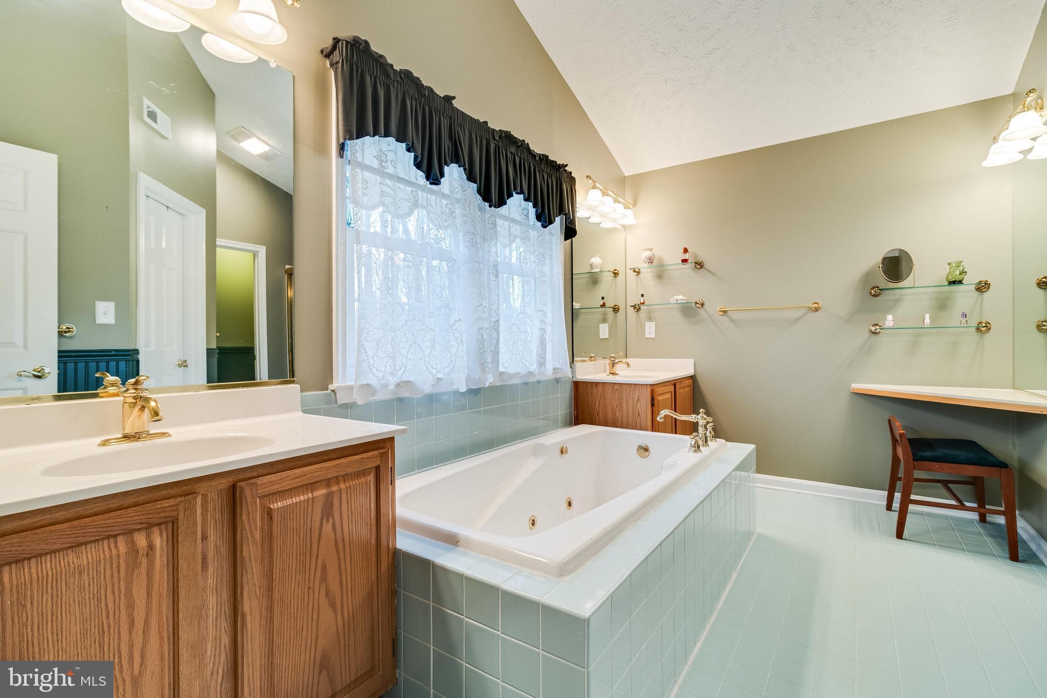 PEACH BLOSSOM FARM - Residential