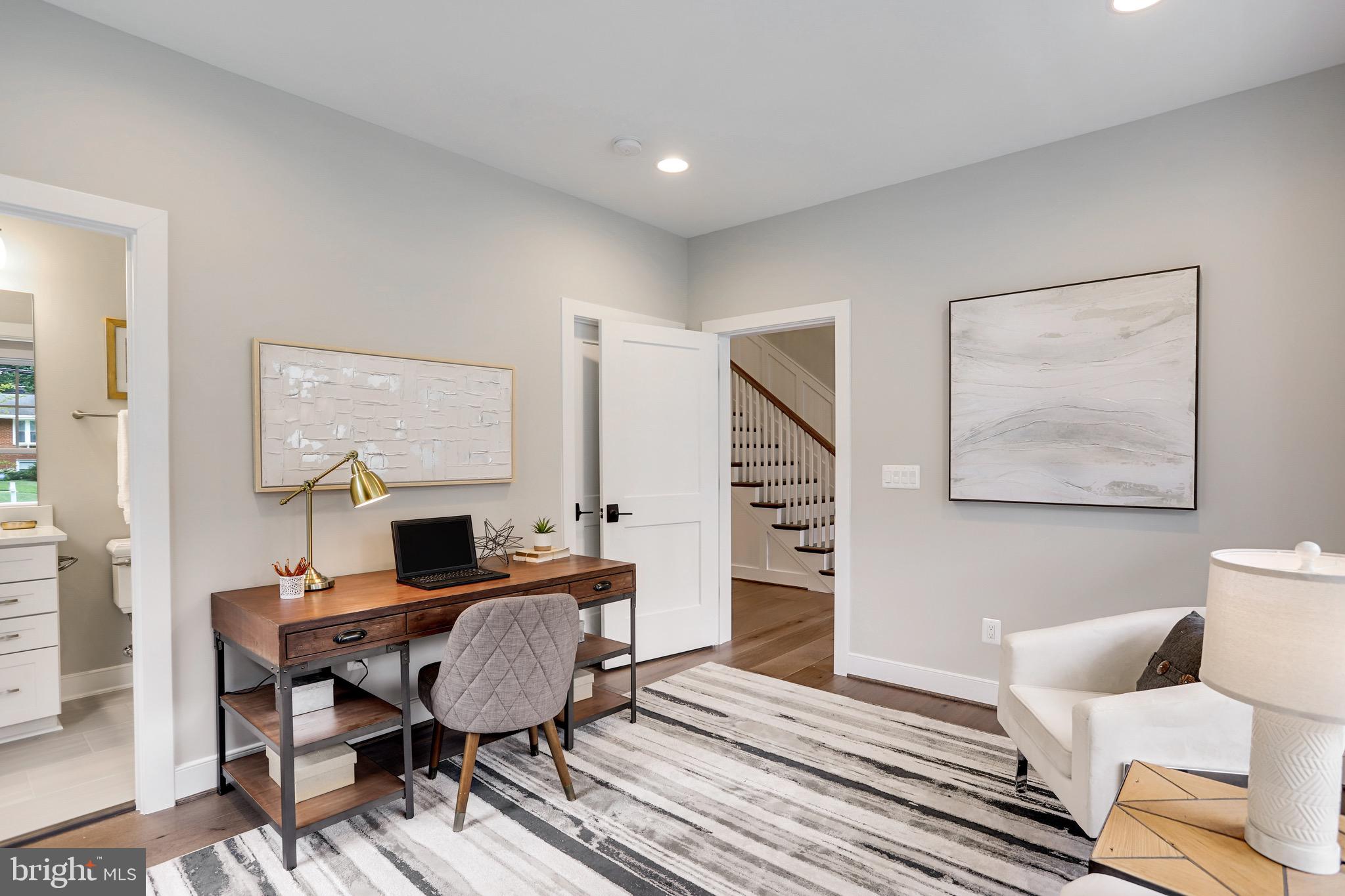 PIMMIT HILLS - Residential