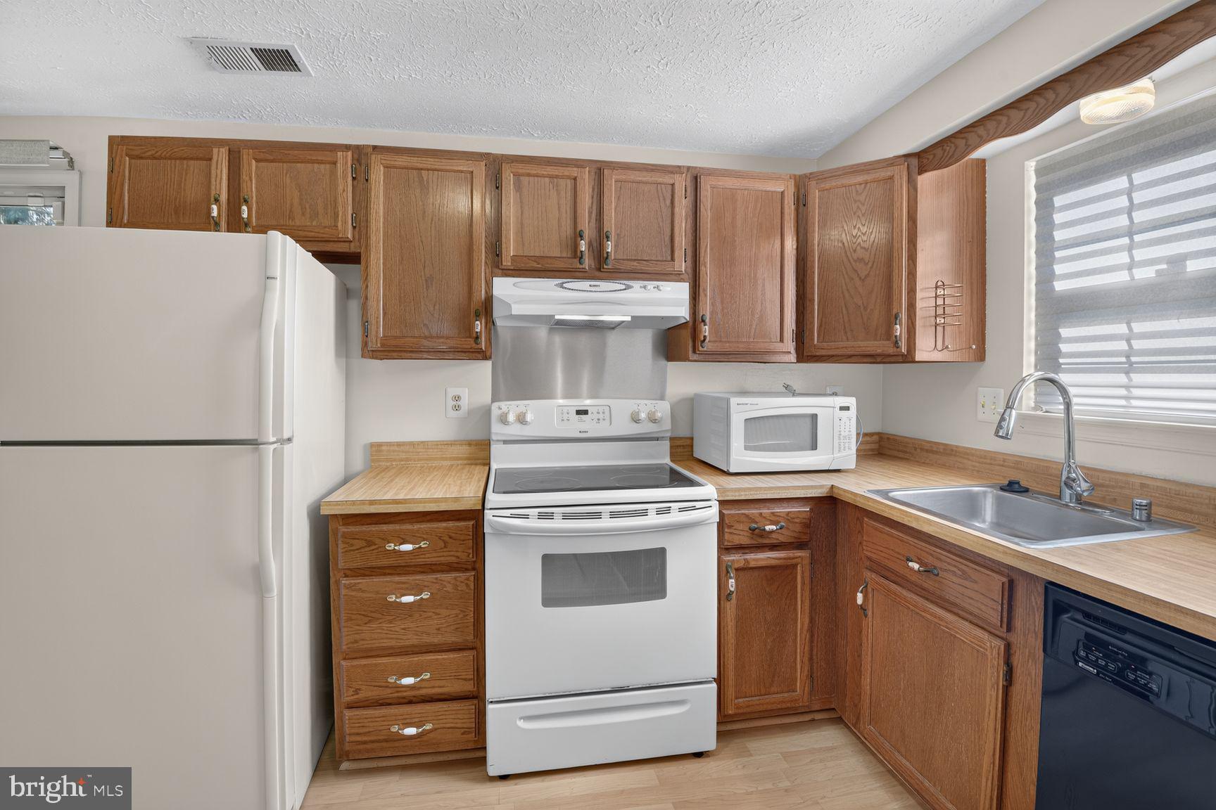 RIDGEVIEW ESTATES ADDITION - Residential