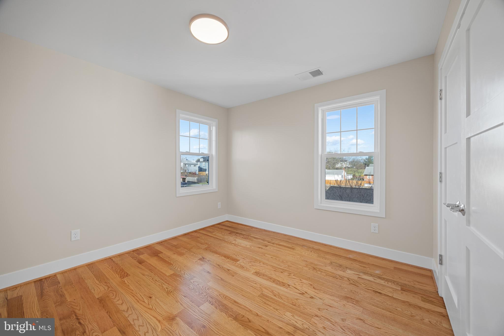 WINCHESTER CITY - Residential