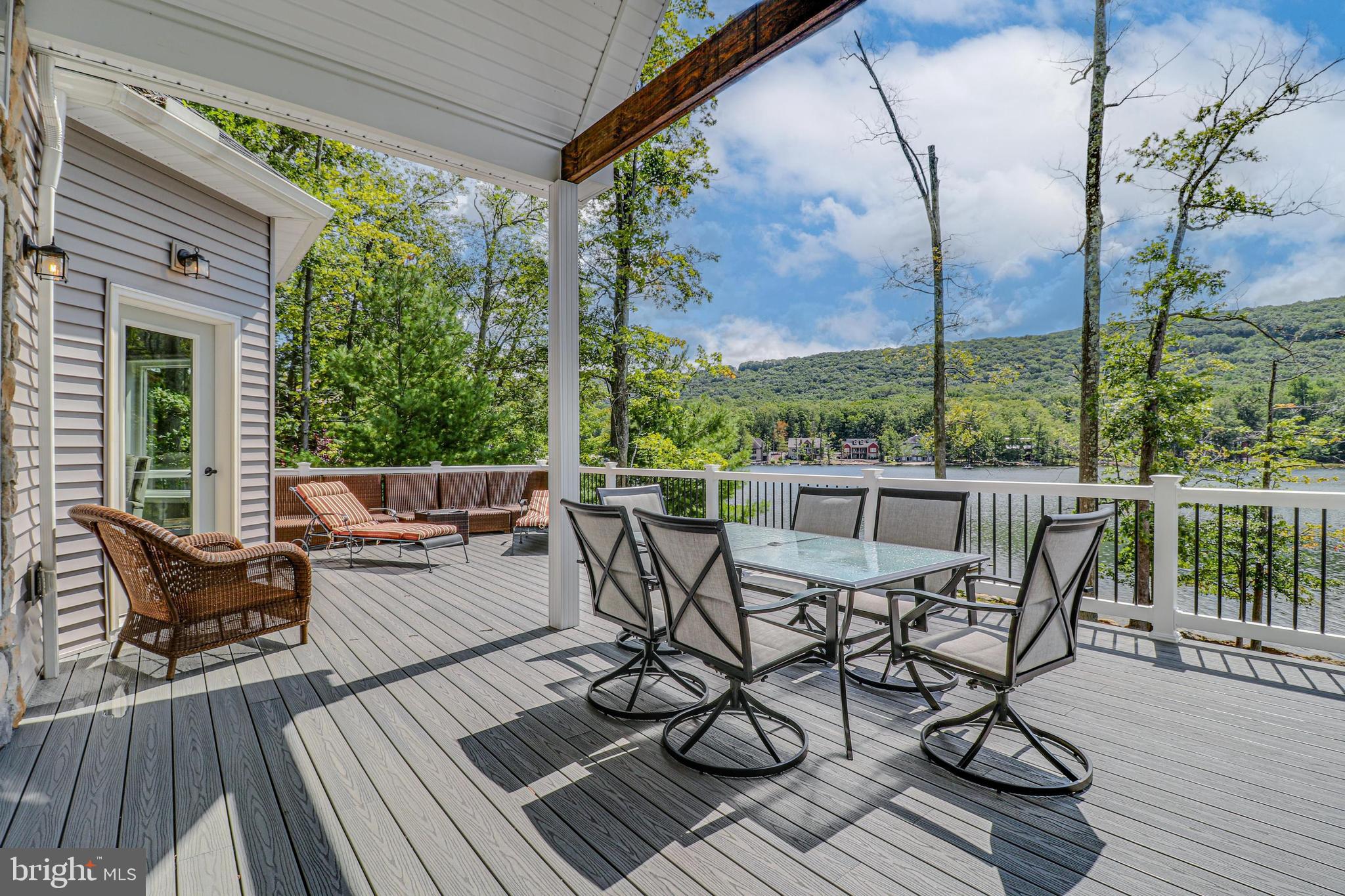 EAGLE ROCK RESORT - Residential