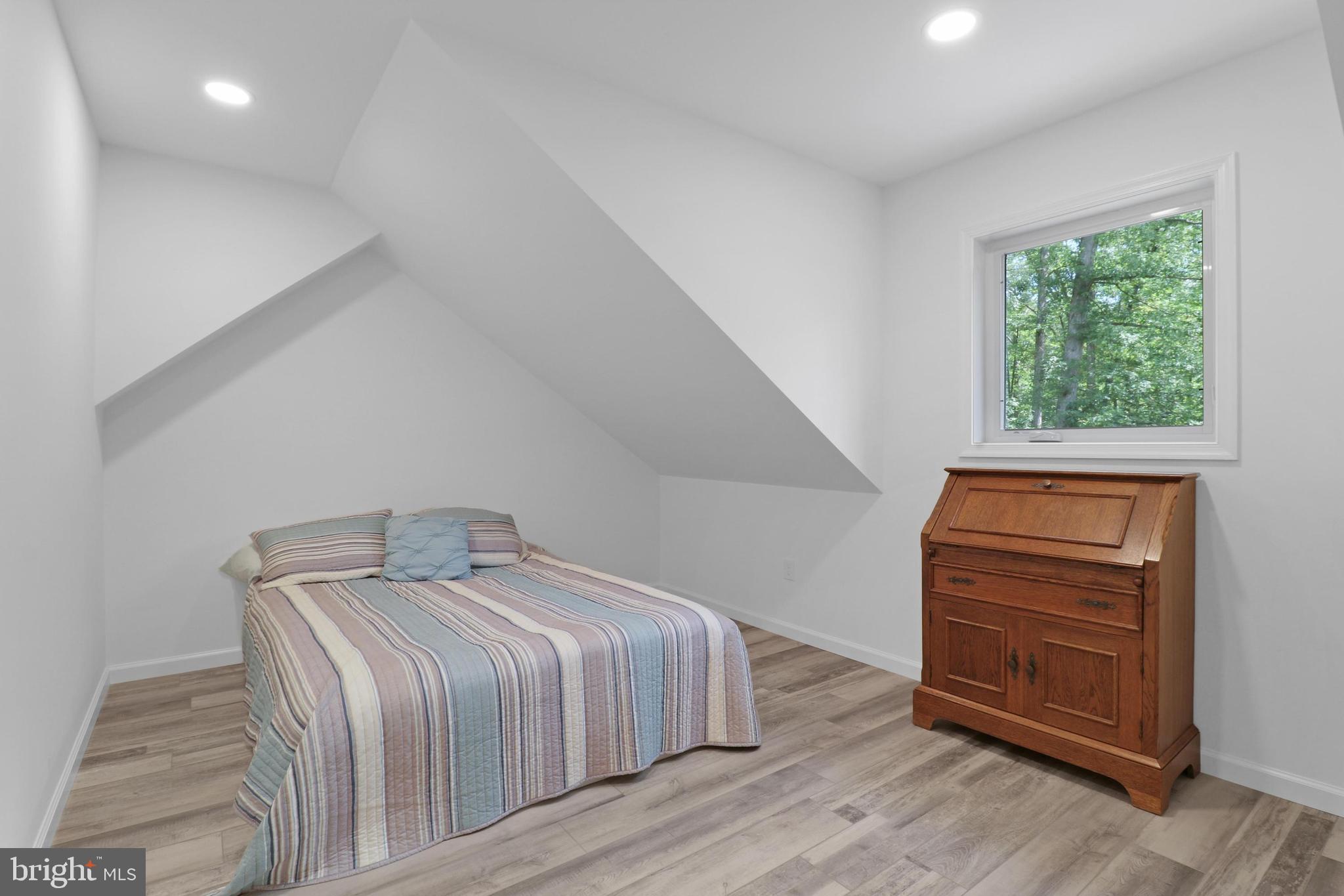 EAGLE ROCK RESORT - Residential
