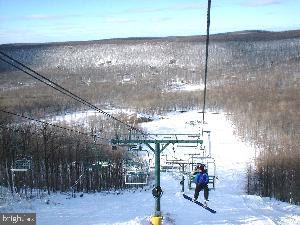 EAGLE ROCK RESORT - Residential