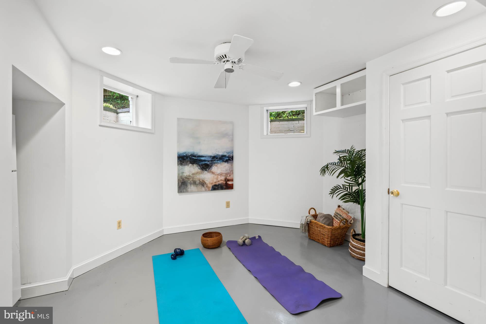 WESTMORELAND HILLS - Residential