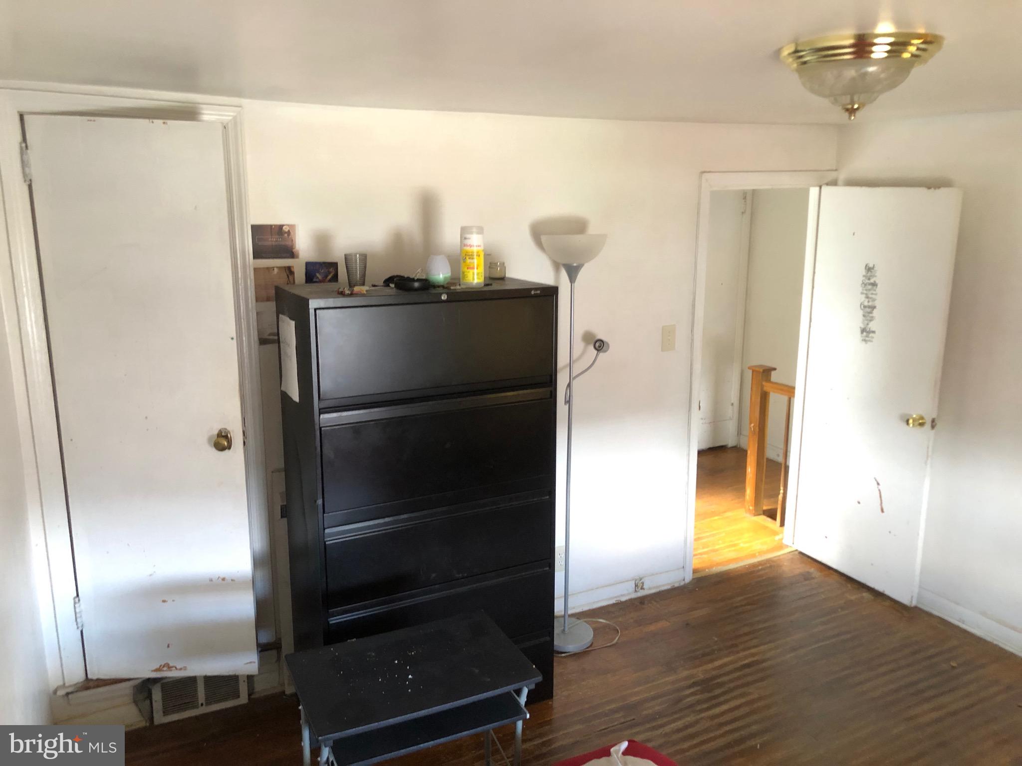 PHILADELPHIA (SOUTHWEST) - Residential