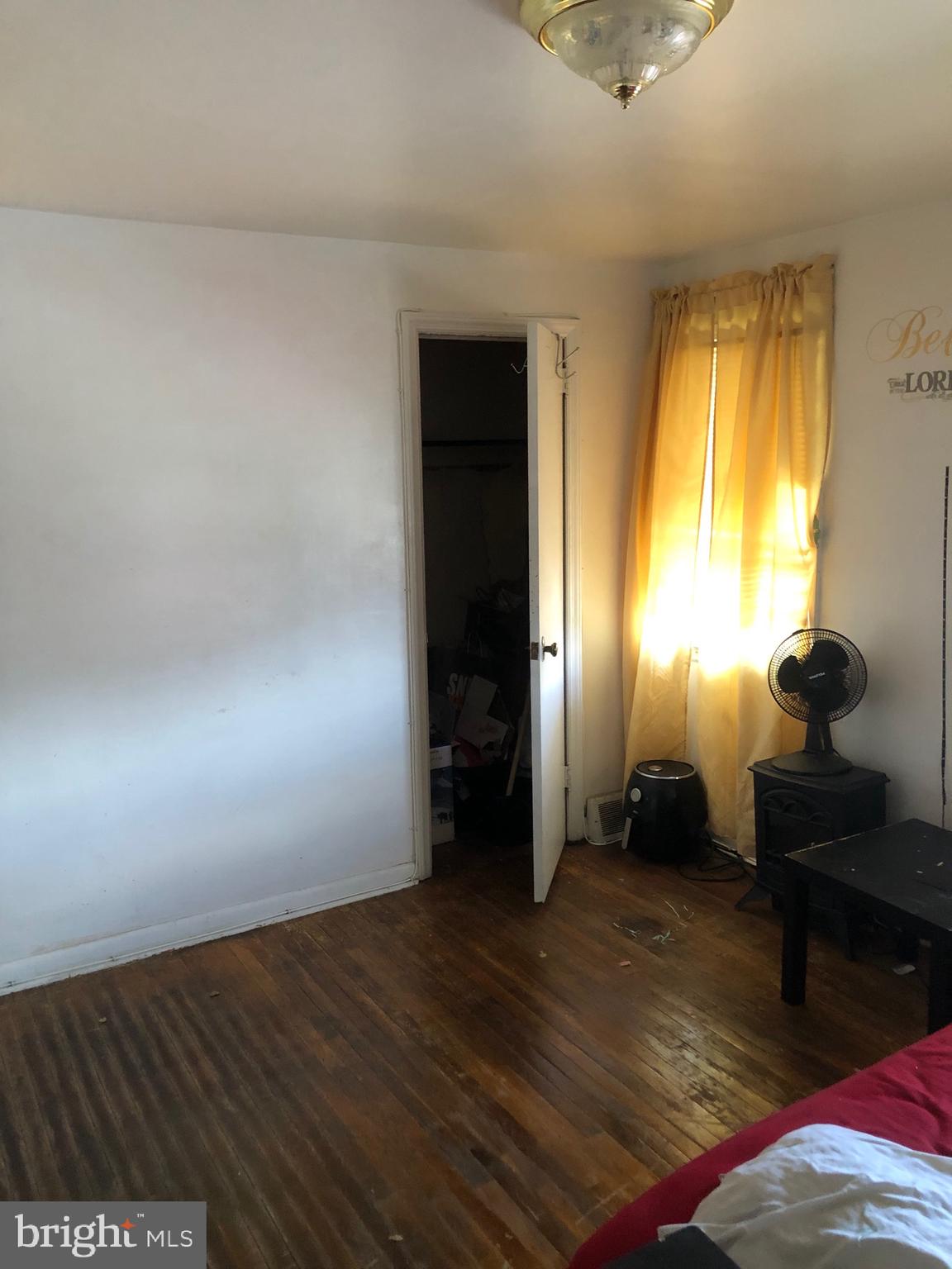 PHILADELPHIA (SOUTHWEST) - Residential