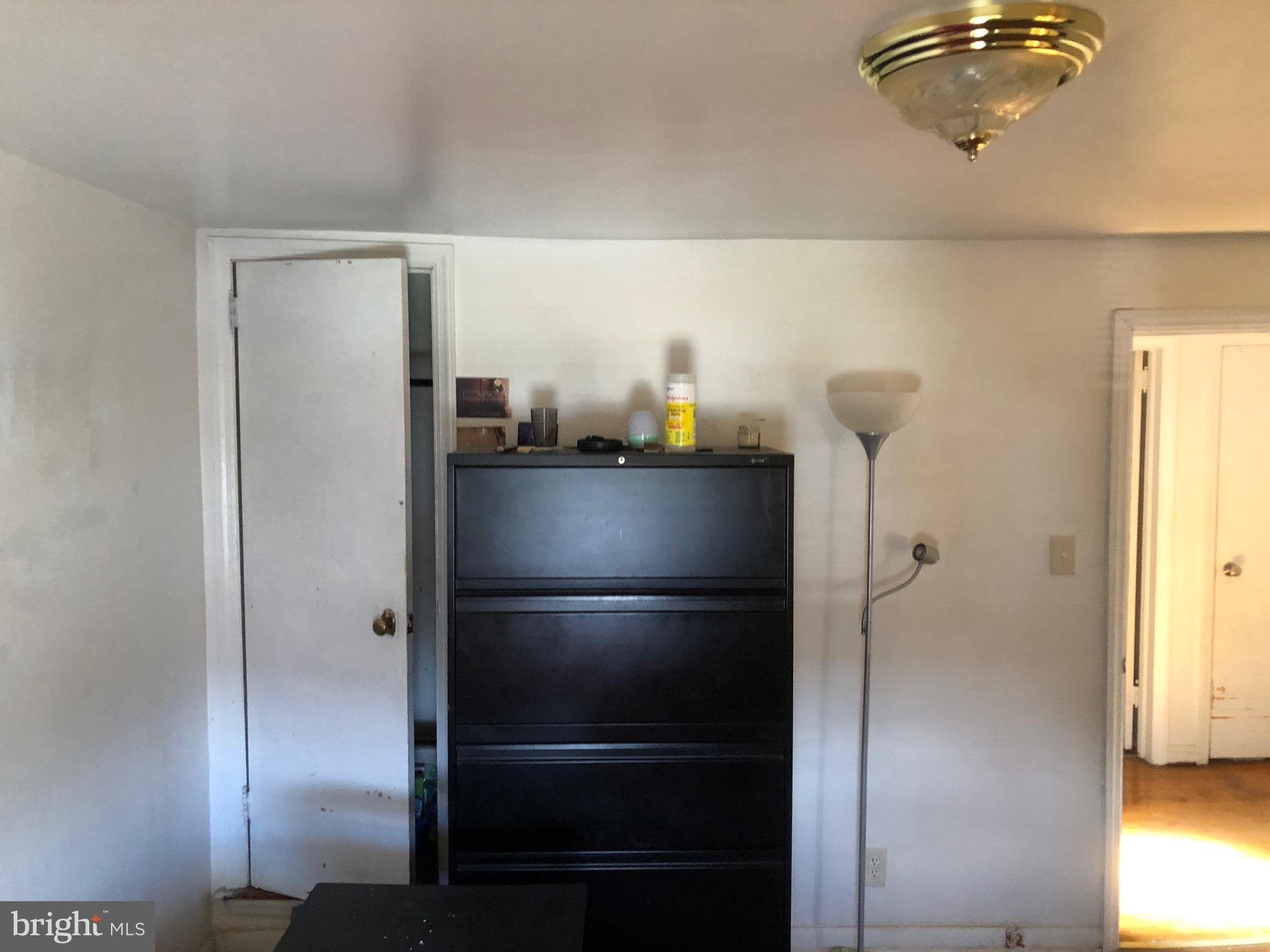 PHILADELPHIA (SOUTHWEST) - Residential