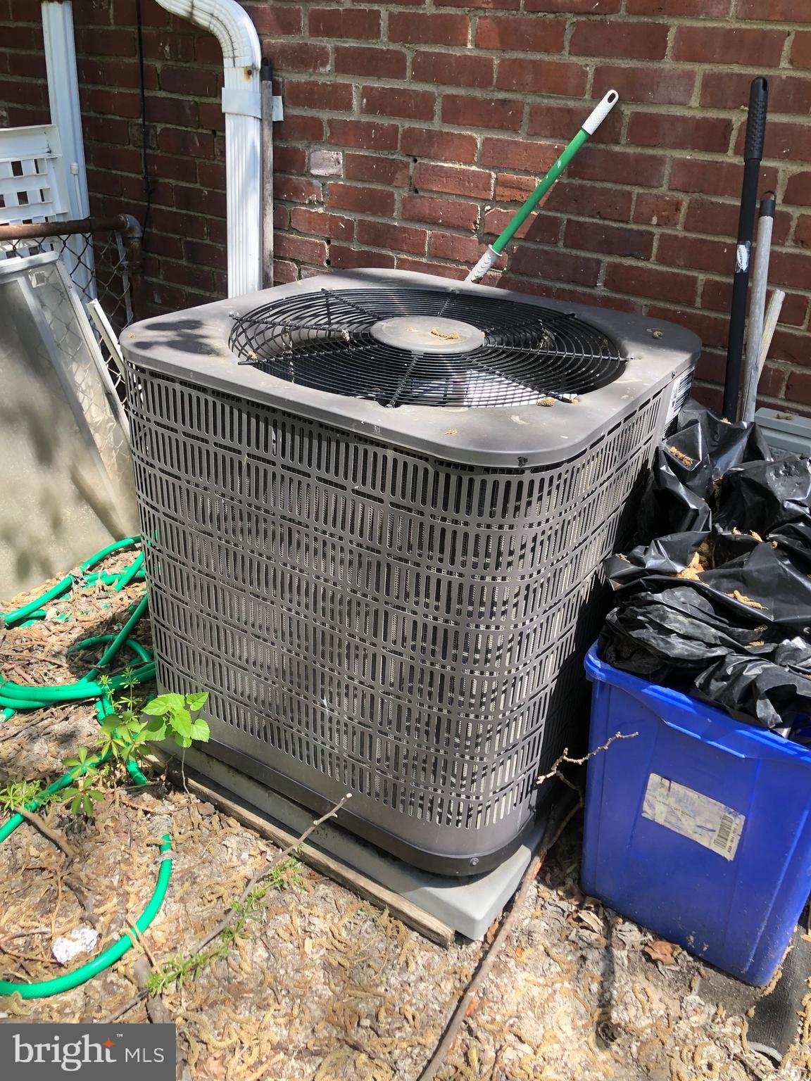 PHILADELPHIA (SOUTHWEST) - Residential