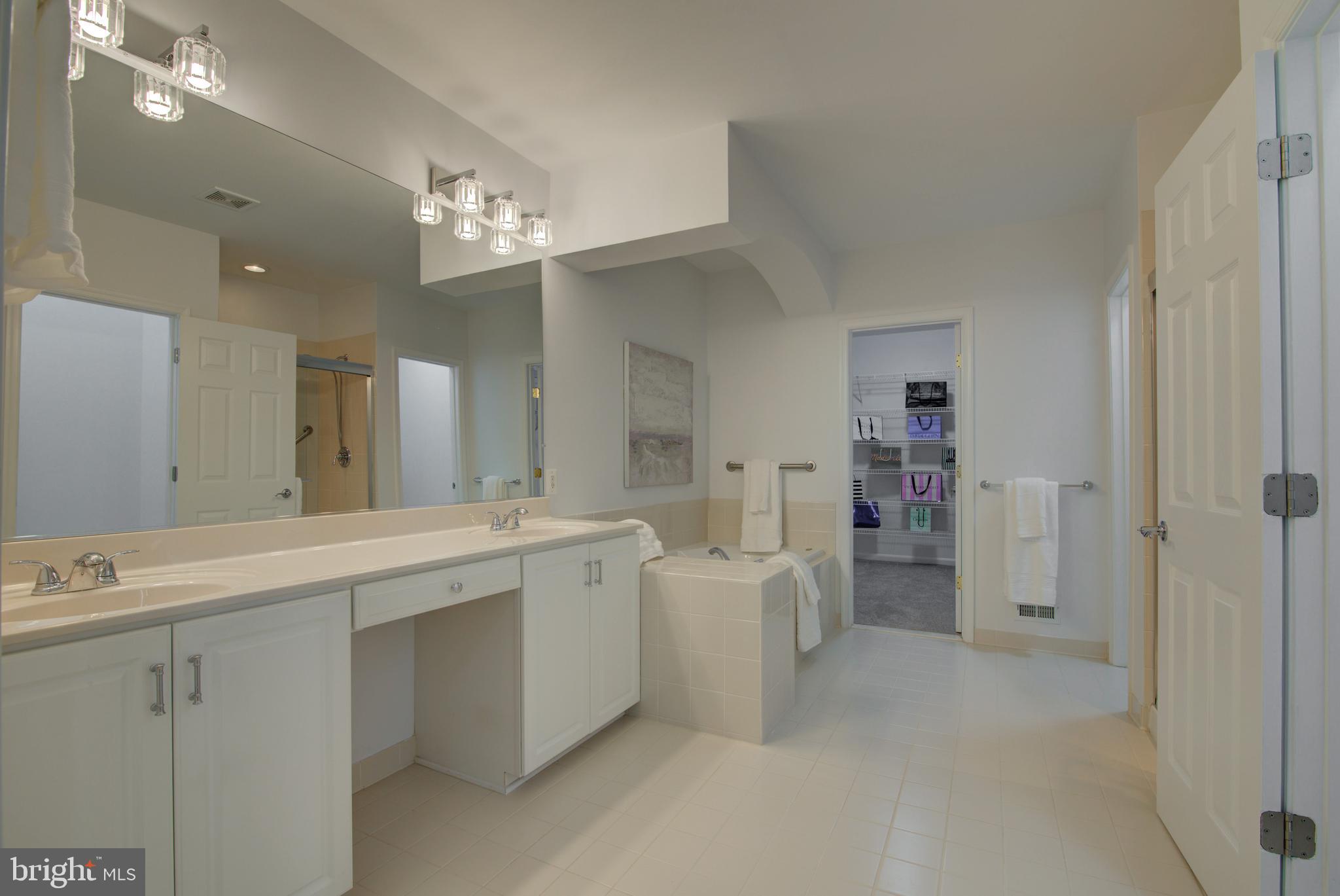 CENTRAL PARKE AT LOWES ISLAND - Residential