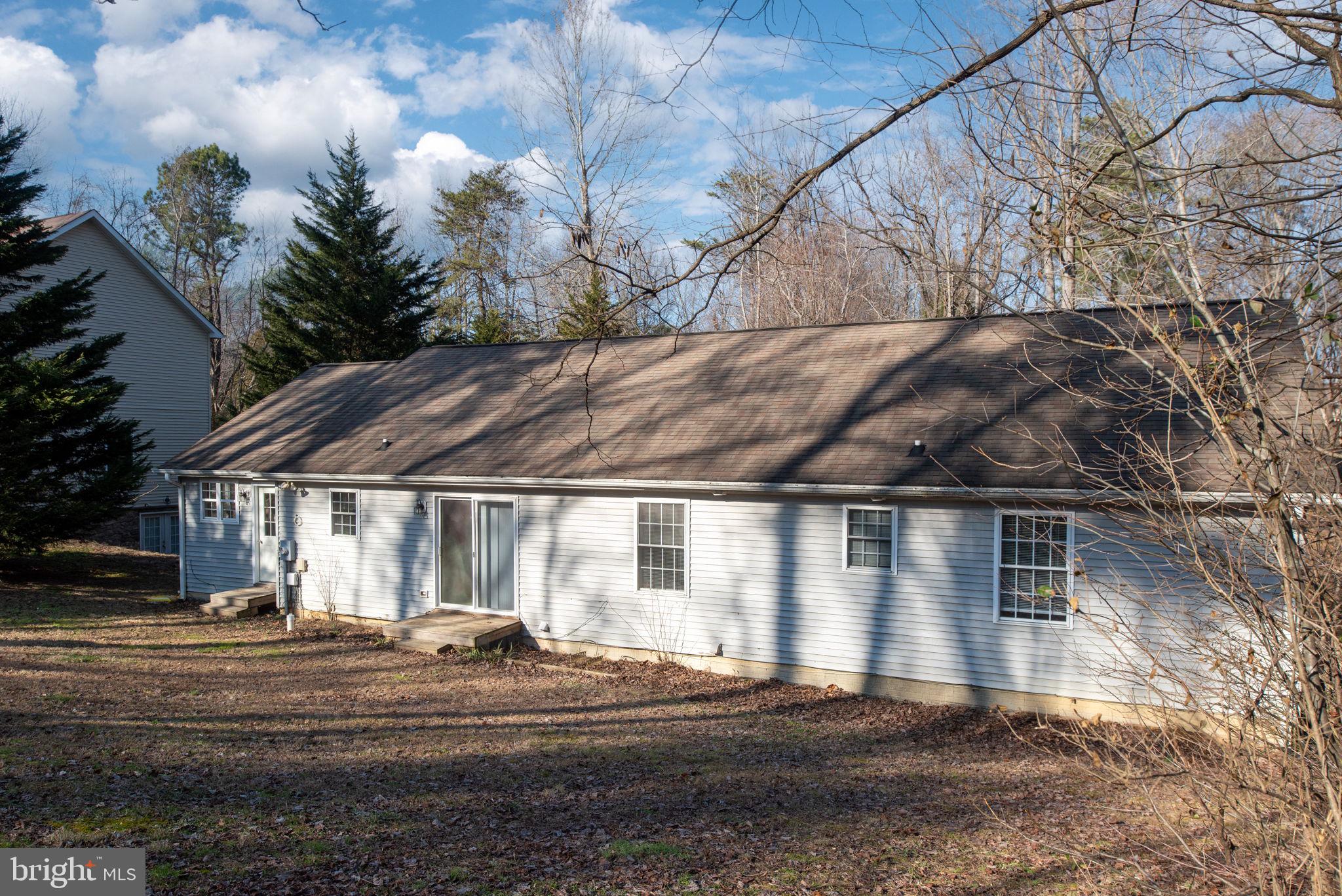 PRESIDENTIAL LAKES - Residential