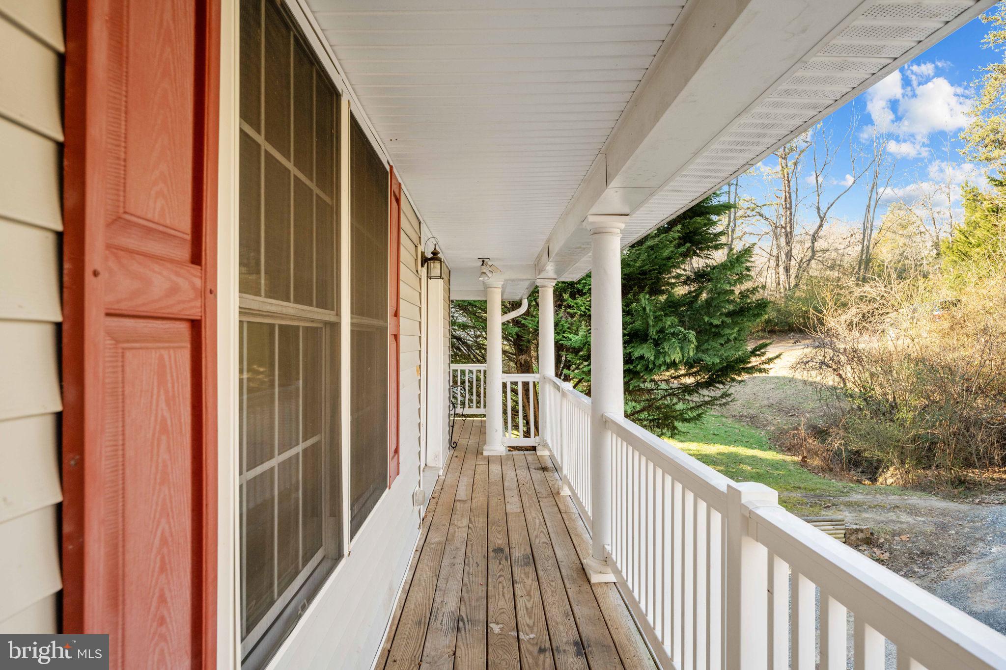 PRESIDENTIAL LAKES - Residential