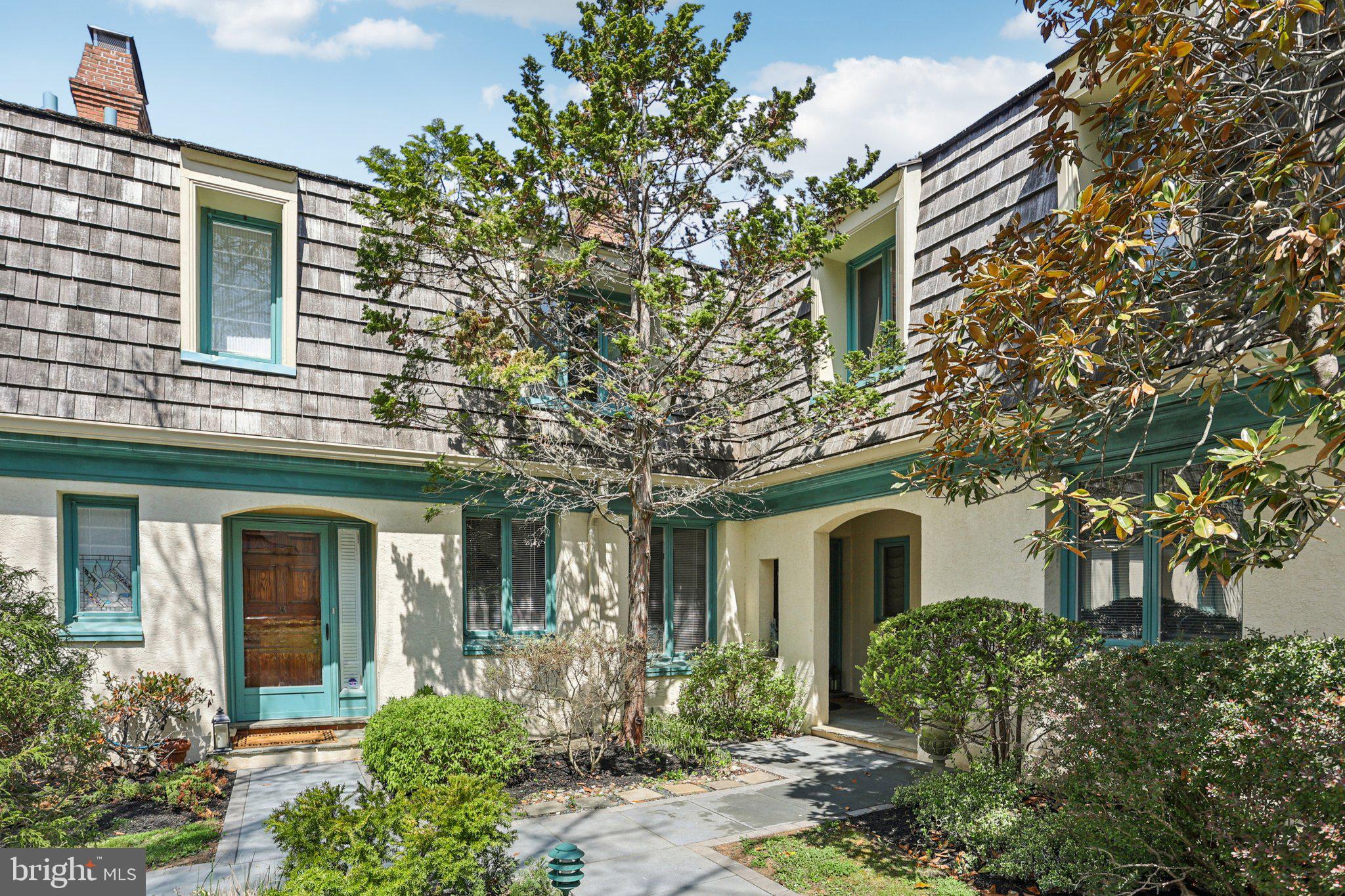 THE GLADWYNE - Residential