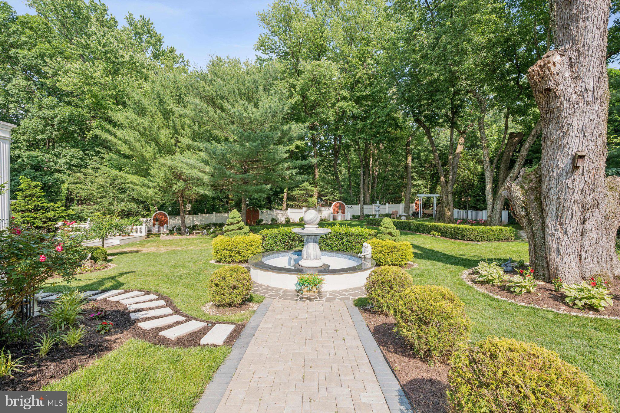 SENECA RIDGE - Residential
