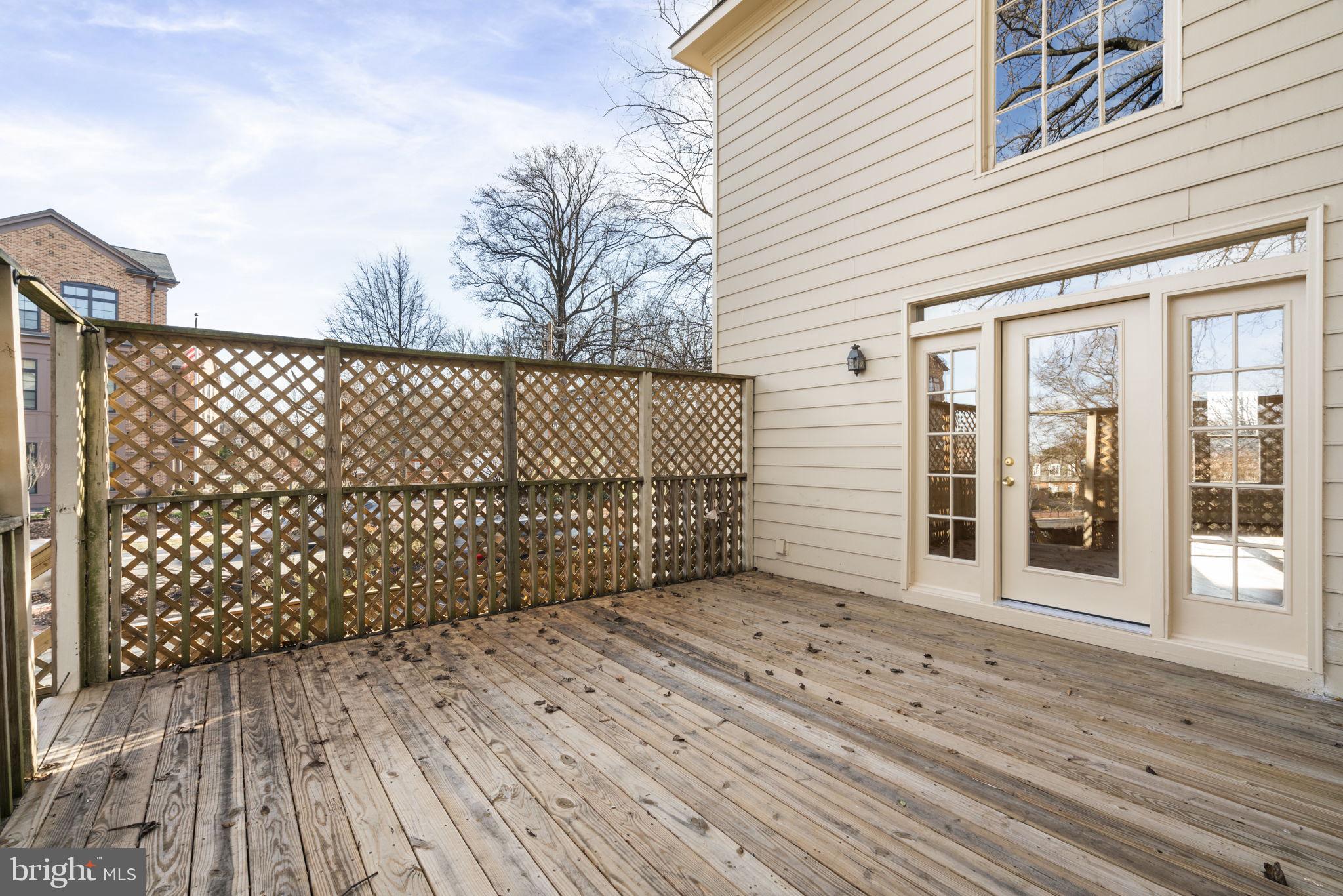 CEDAR CLUSTER TWNHSE - Residential