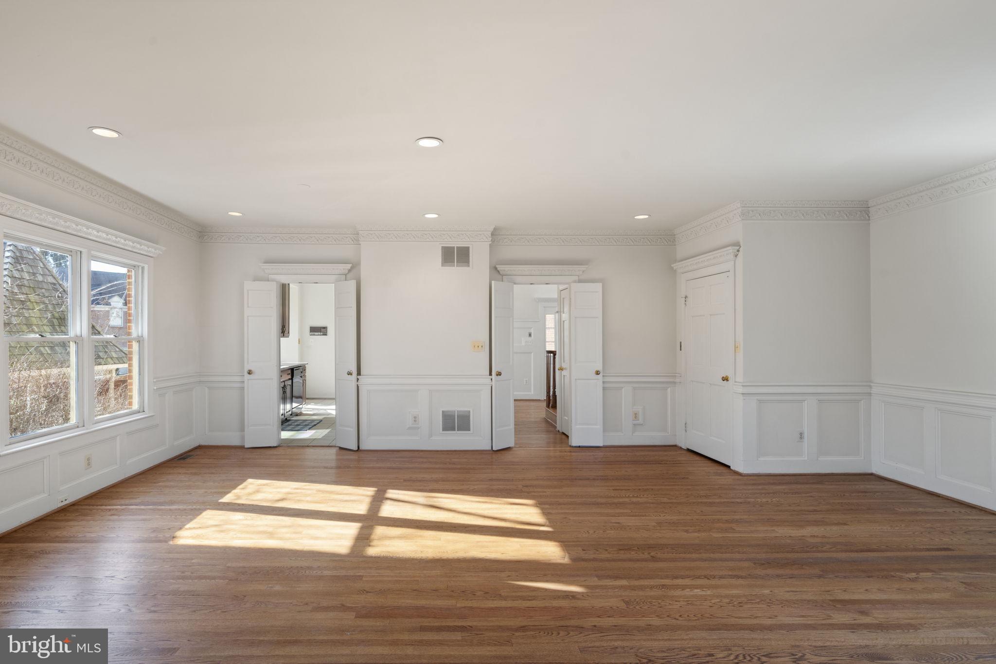 CEDAR CLUSTER TWNHSE - Residential