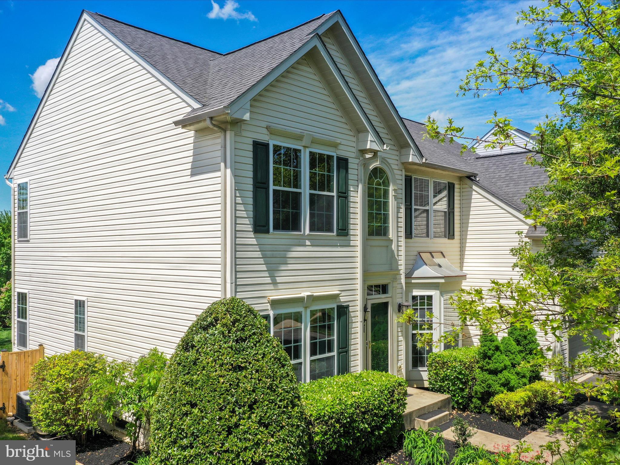 SUN MEADOW - Residential