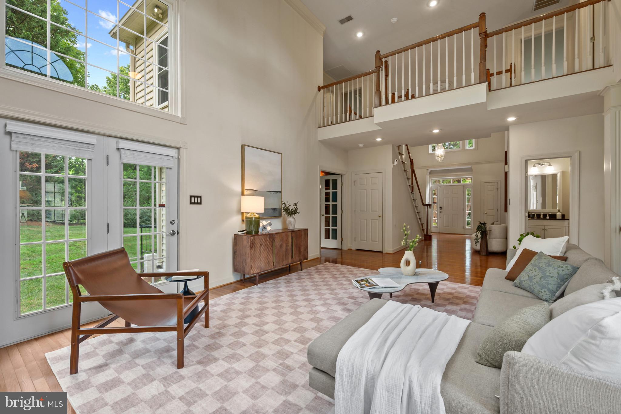 QUINCE ORCHARD KNOLLS - Residential