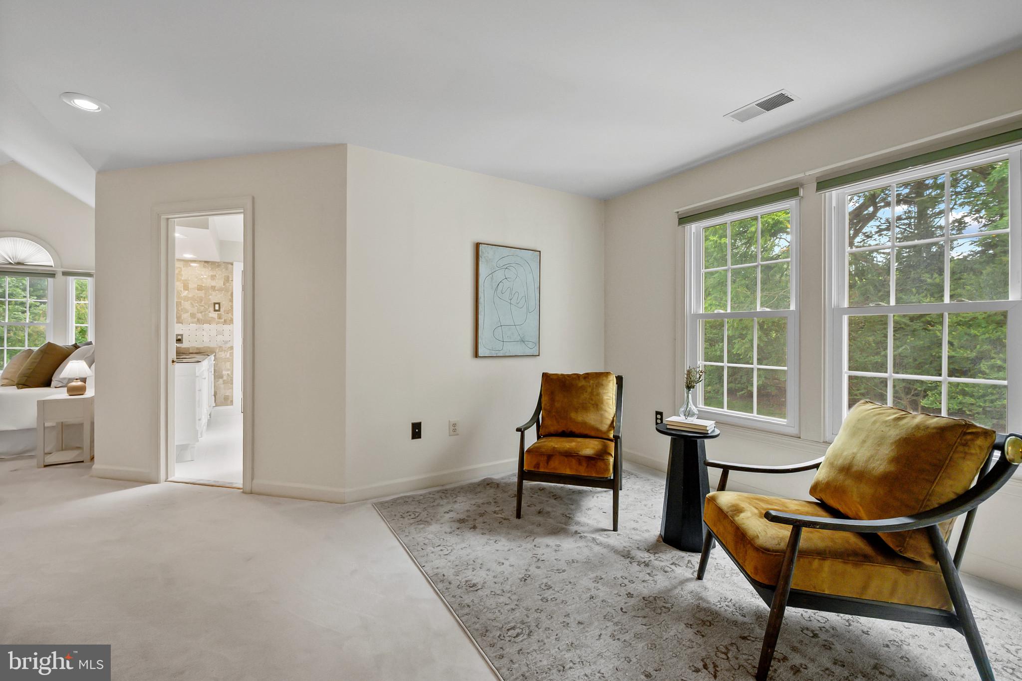 QUINCE ORCHARD KNOLLS - Residential