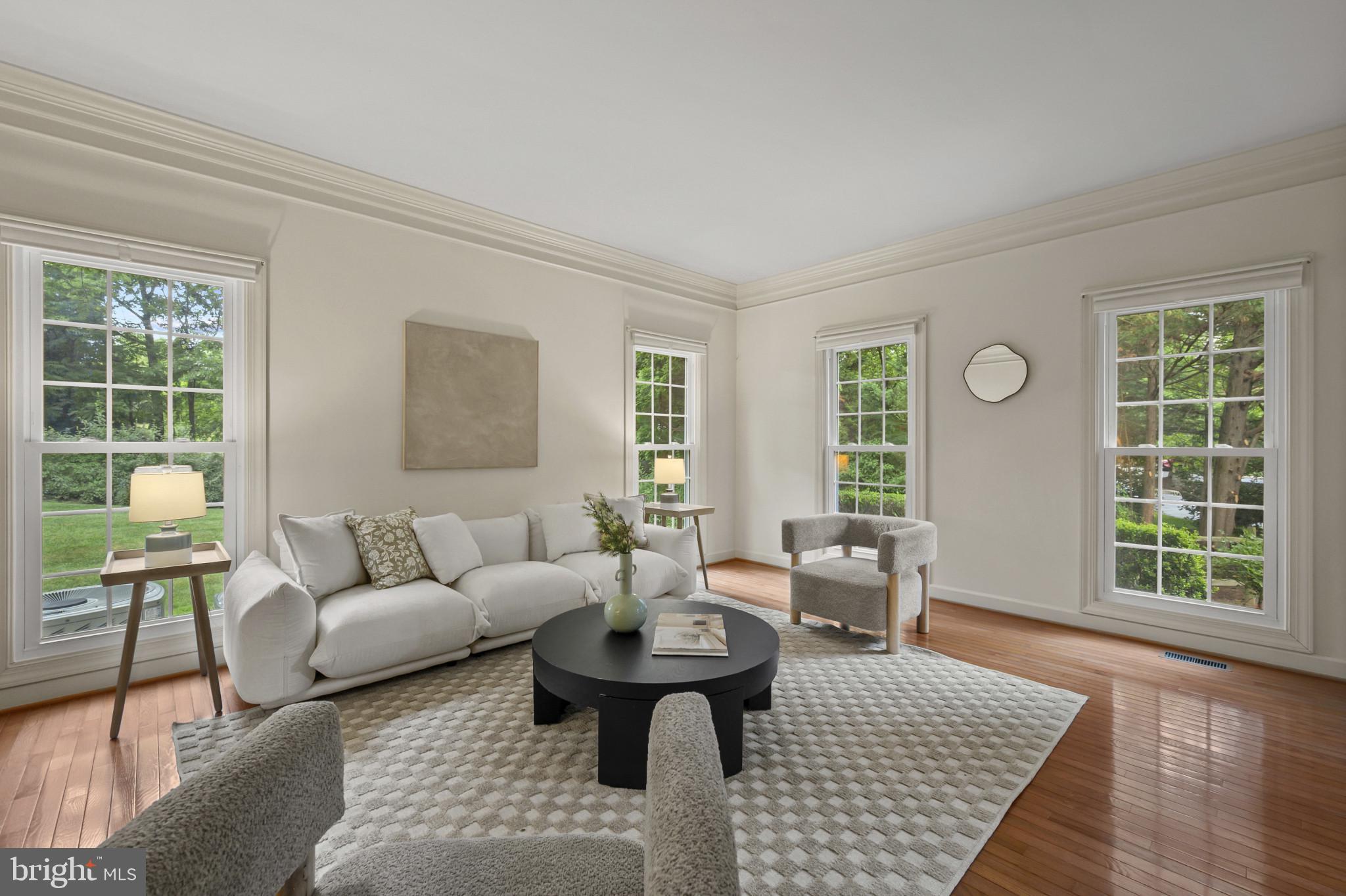 QUINCE ORCHARD KNOLLS - Residential