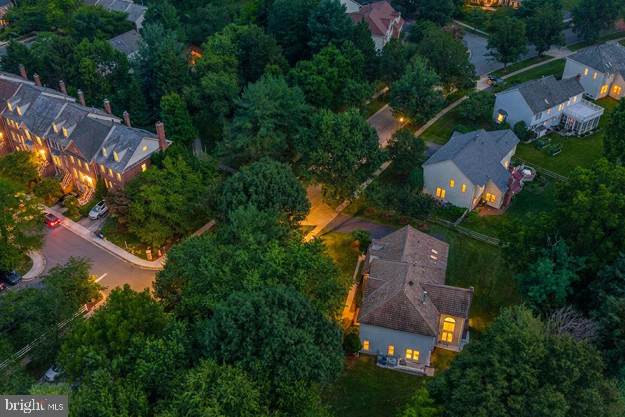 QUINCE ORCHARD KNOLLS - Residential