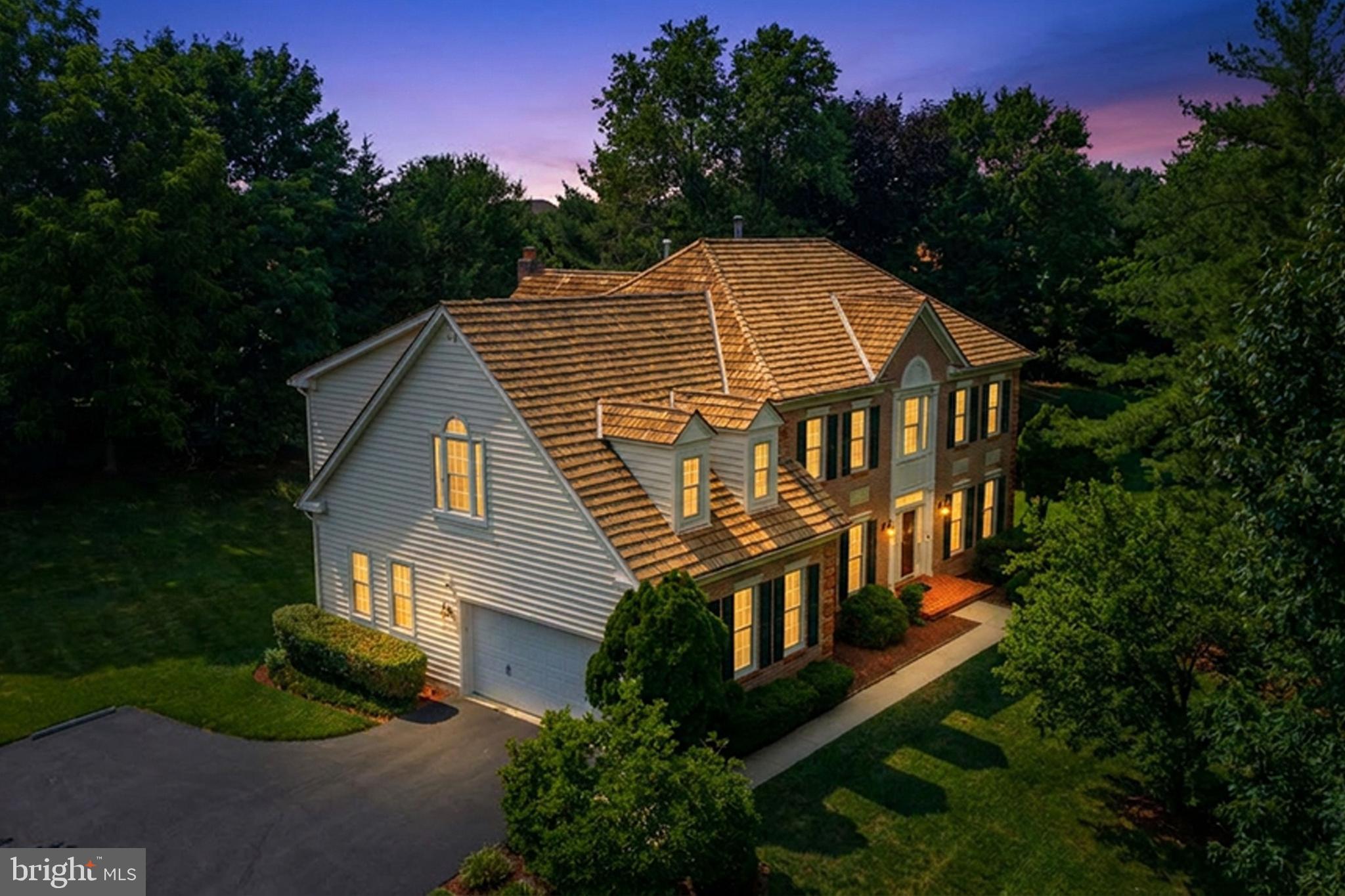 QUINCE ORCHARD KNOLLS - Residential