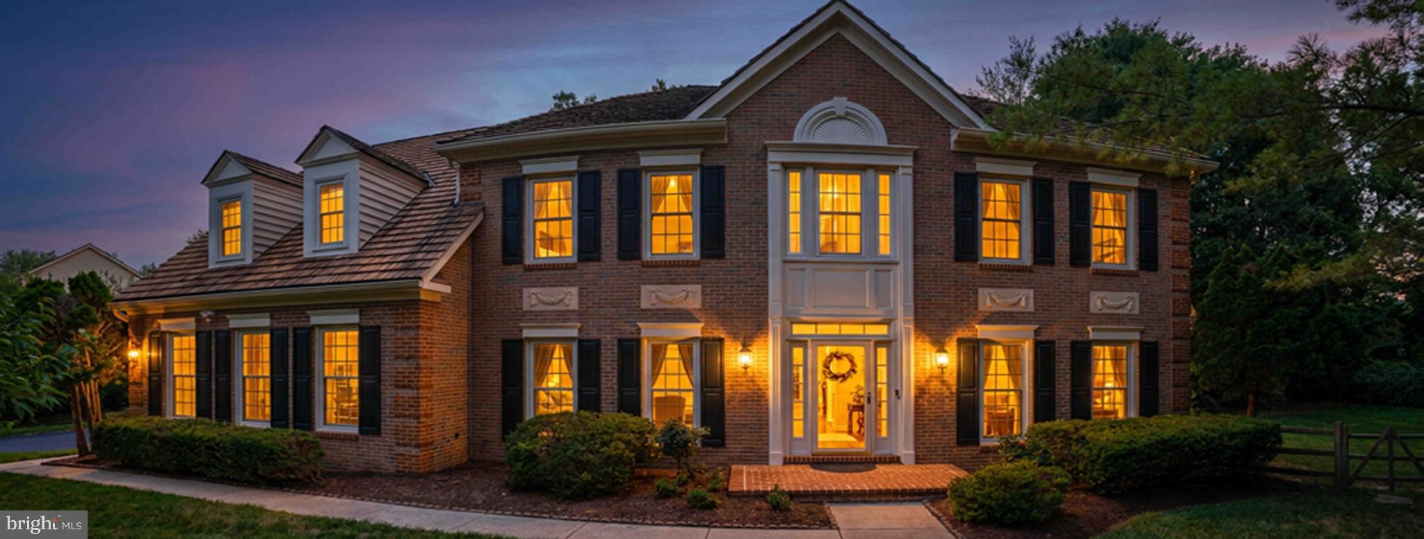 QUINCE ORCHARD KNOLLS - Residential