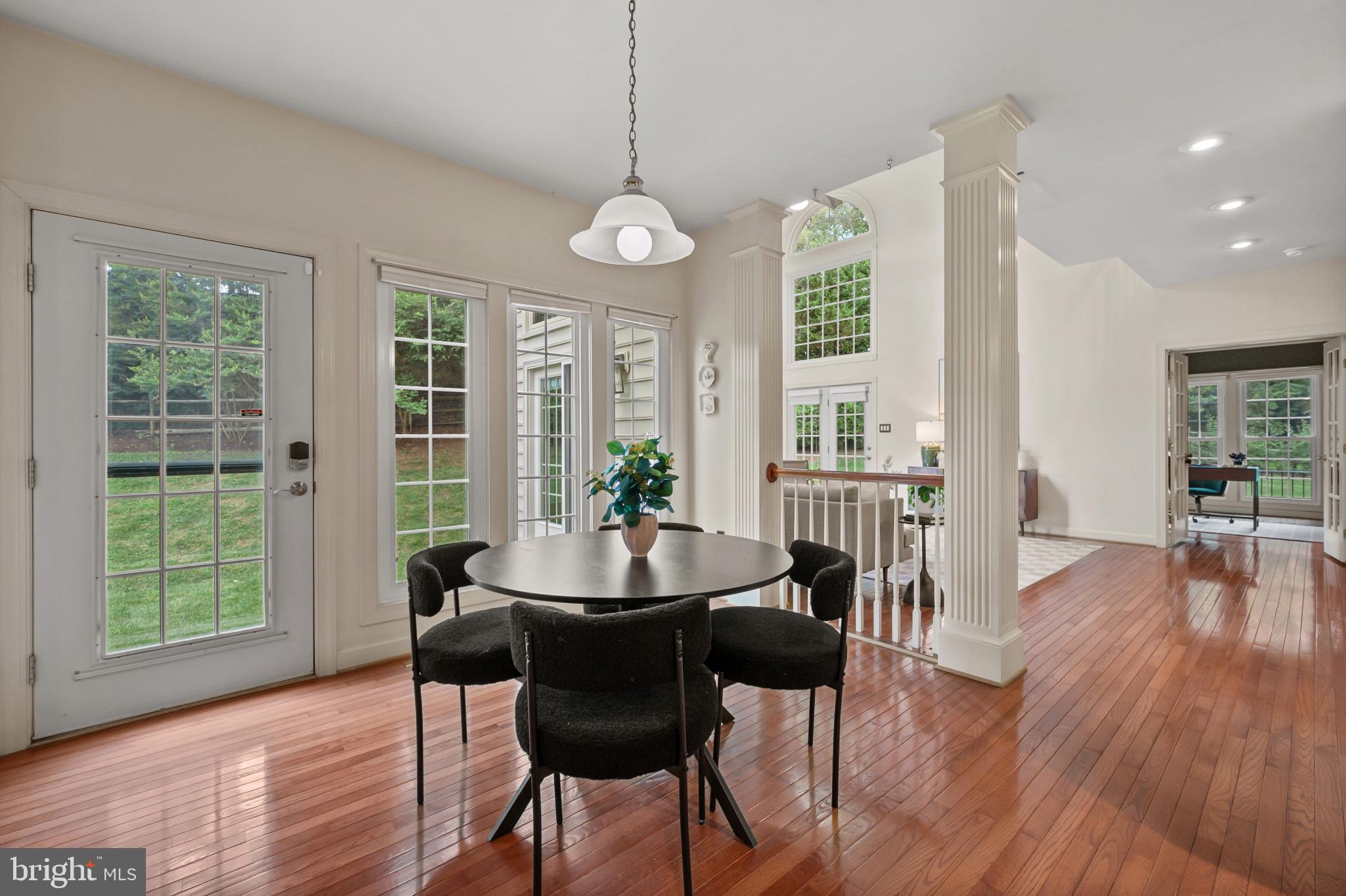 QUINCE ORCHARD KNOLLS - Residential