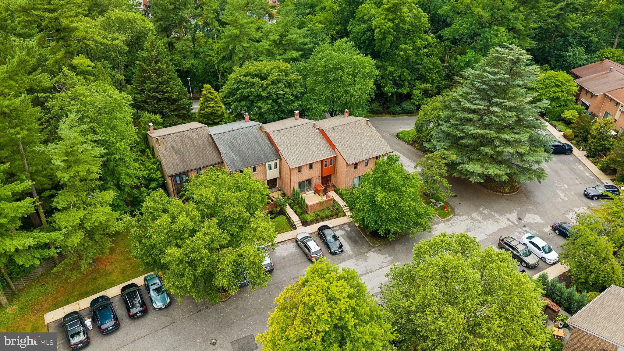BUCKINGHAM MANOR - Residential