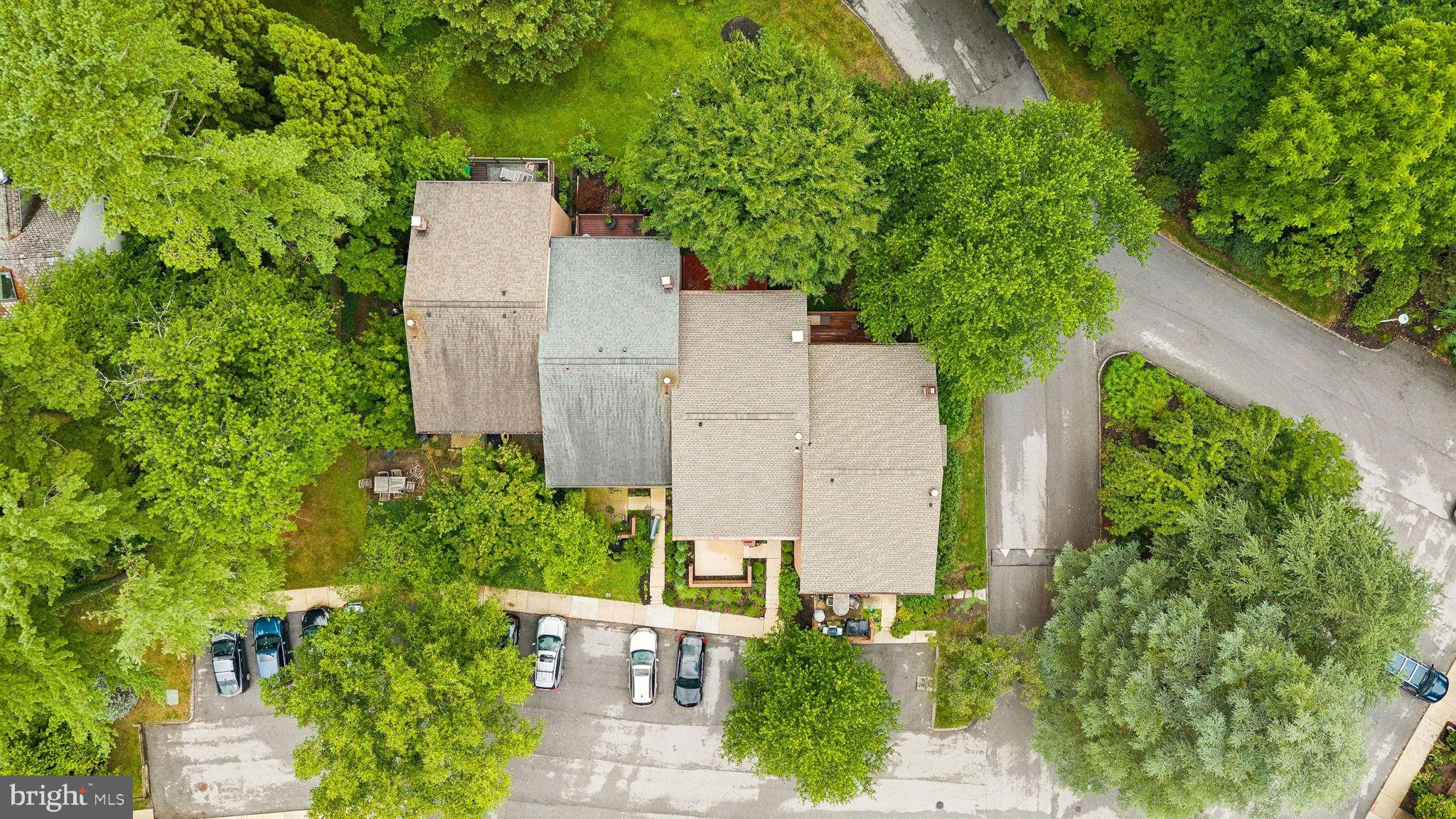 BUCKINGHAM MANOR - Residential