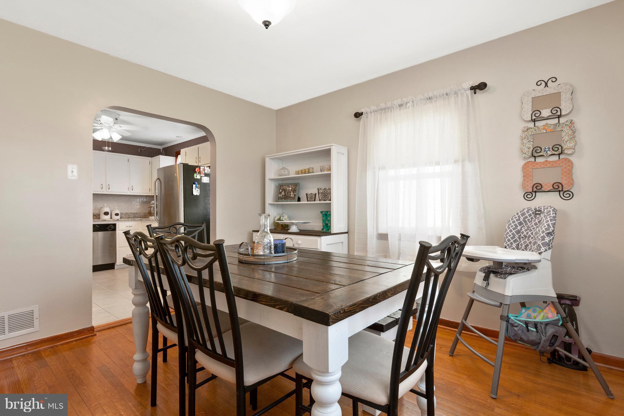 ARUNDEL GARDENS - Residential