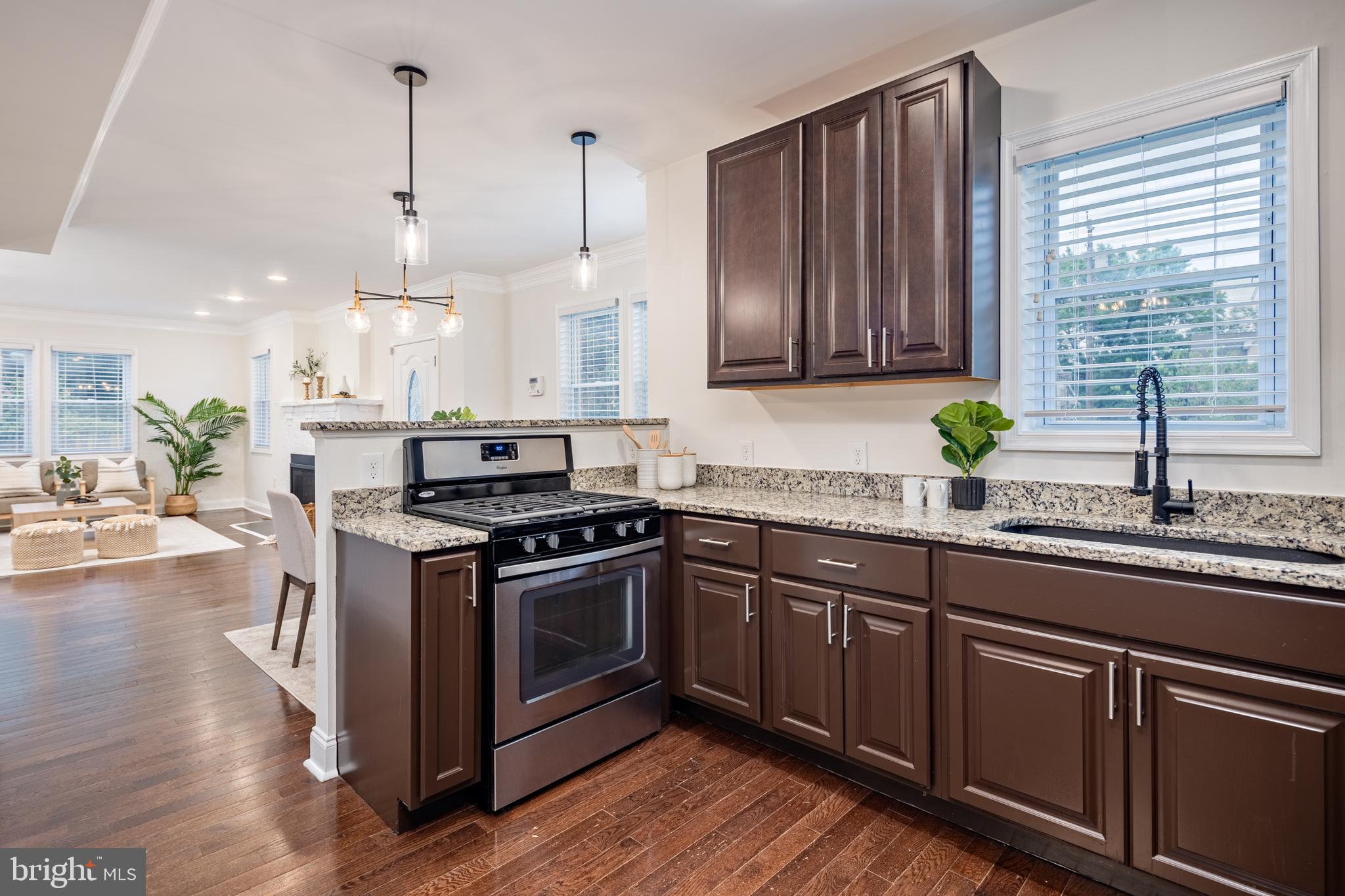 GLEN OAKS - Residential