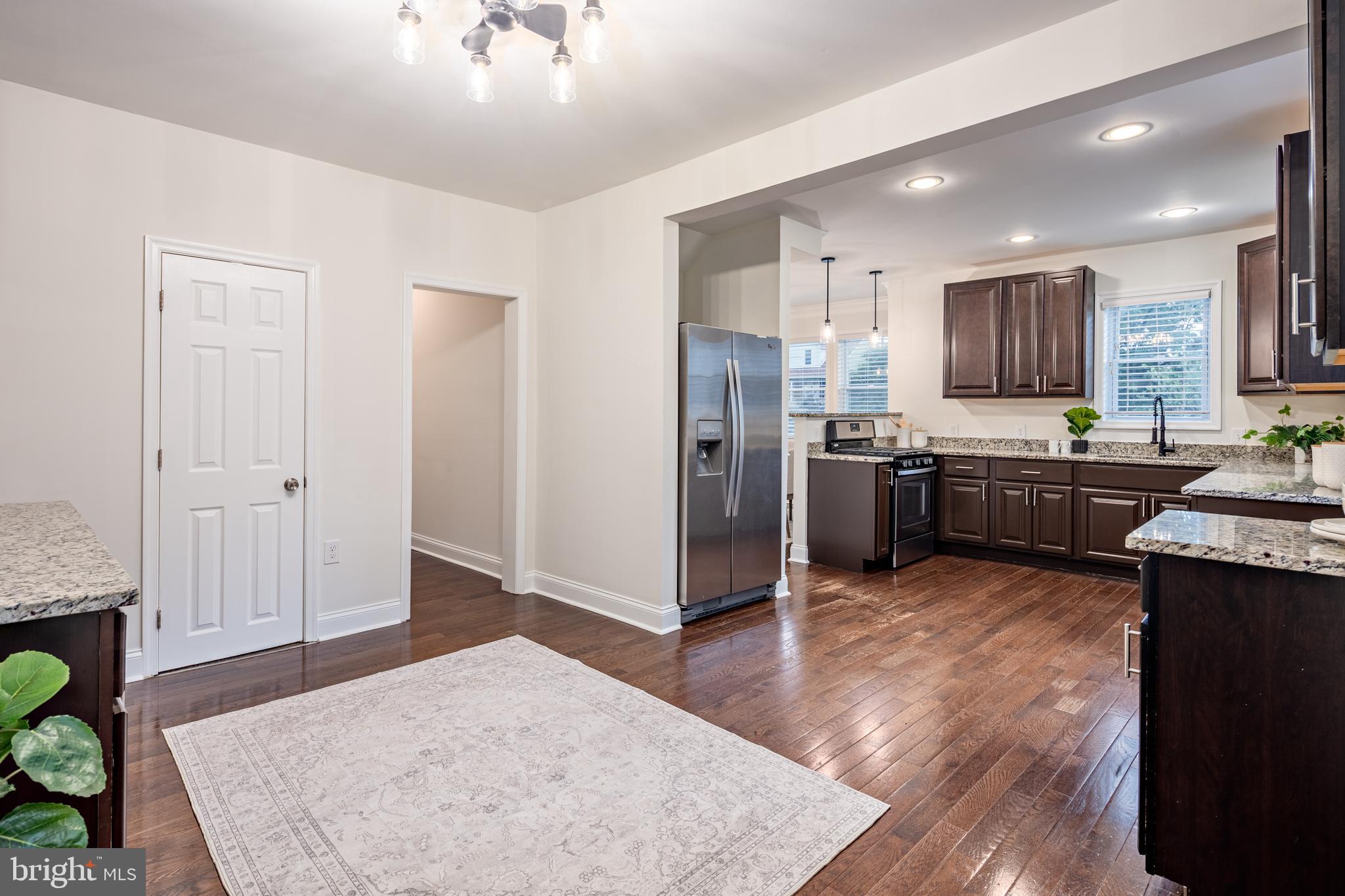 GLEN OAKS - Residential