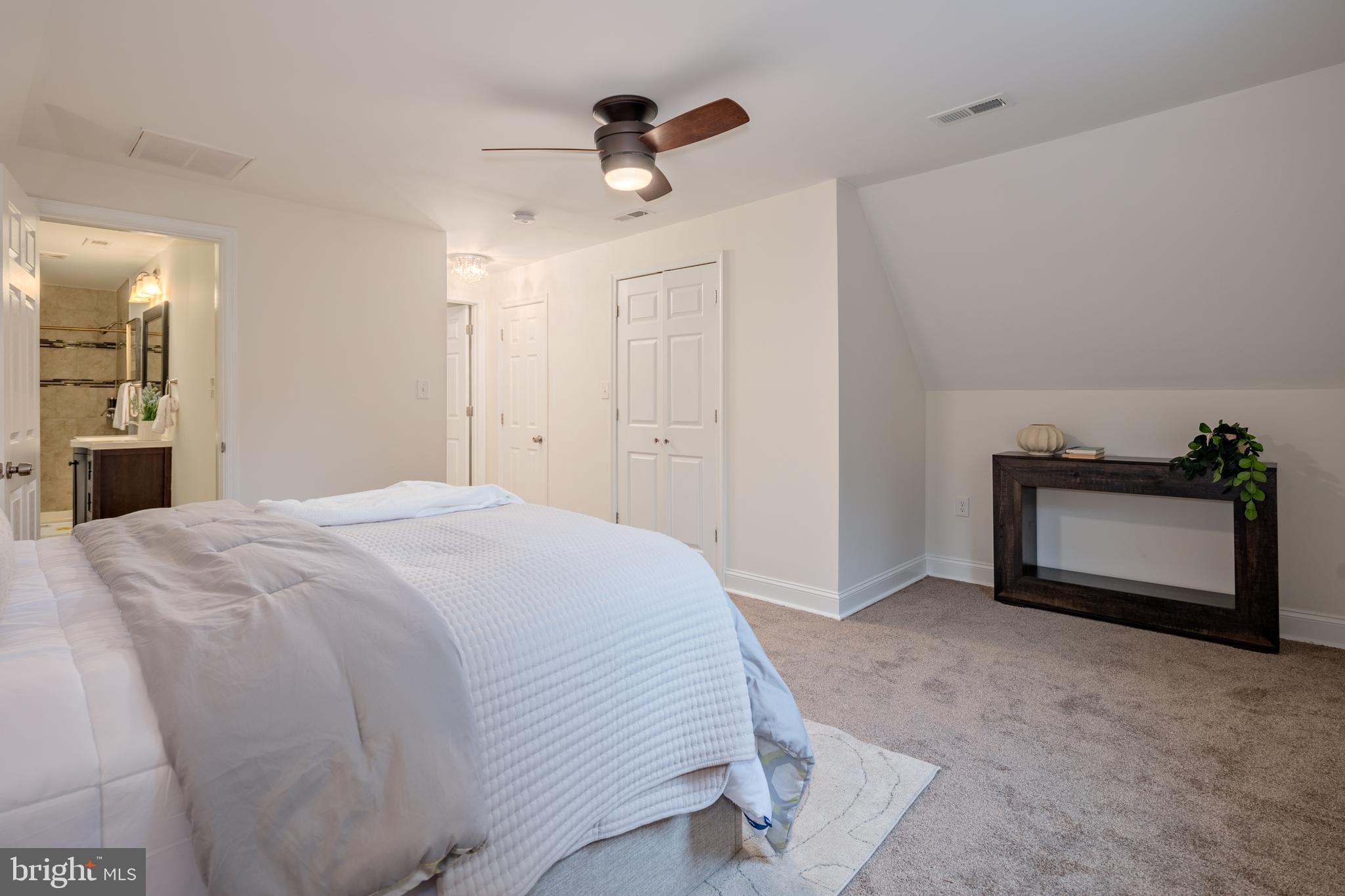 GLEN OAKS - Residential