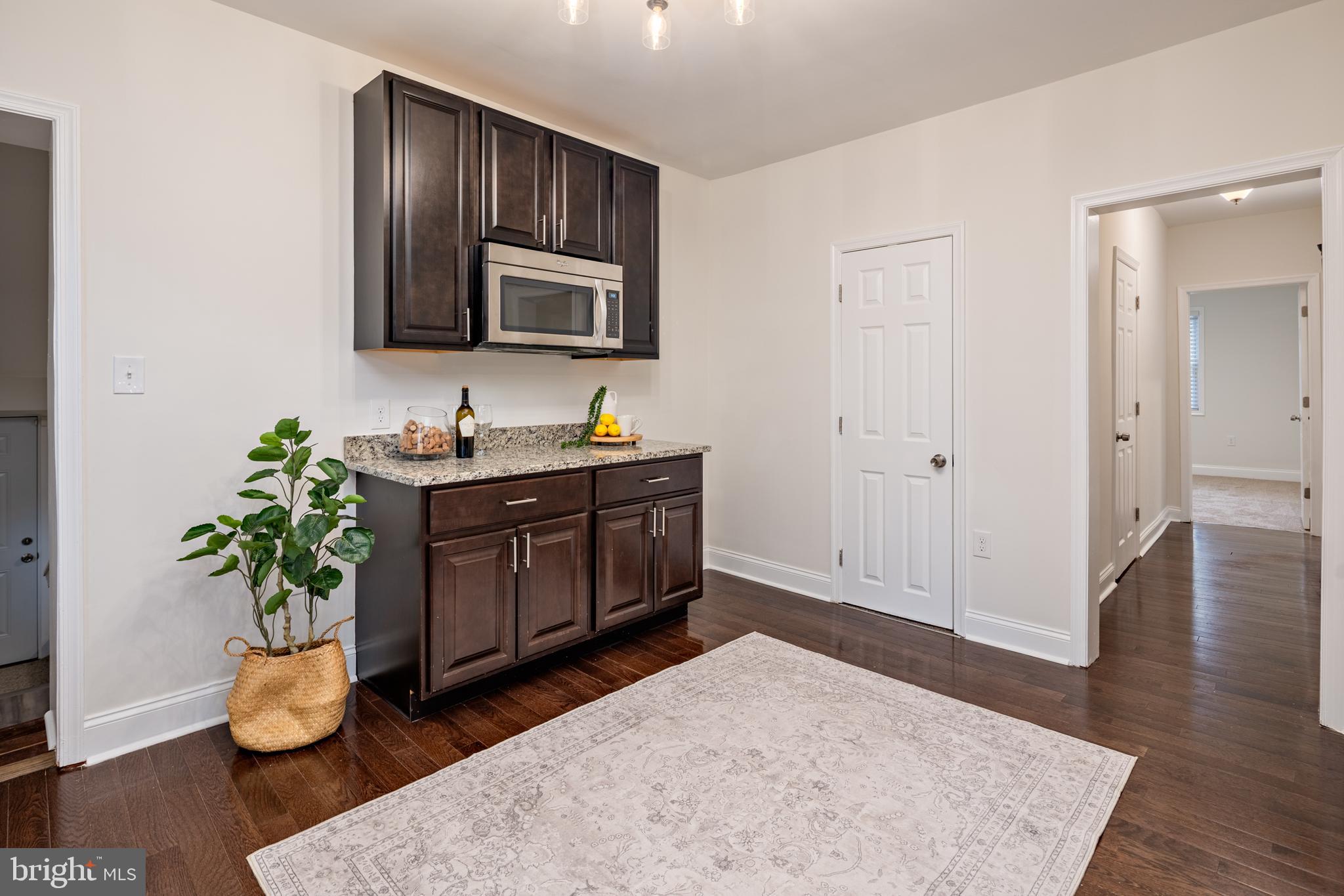 GLEN OAKS - Residential