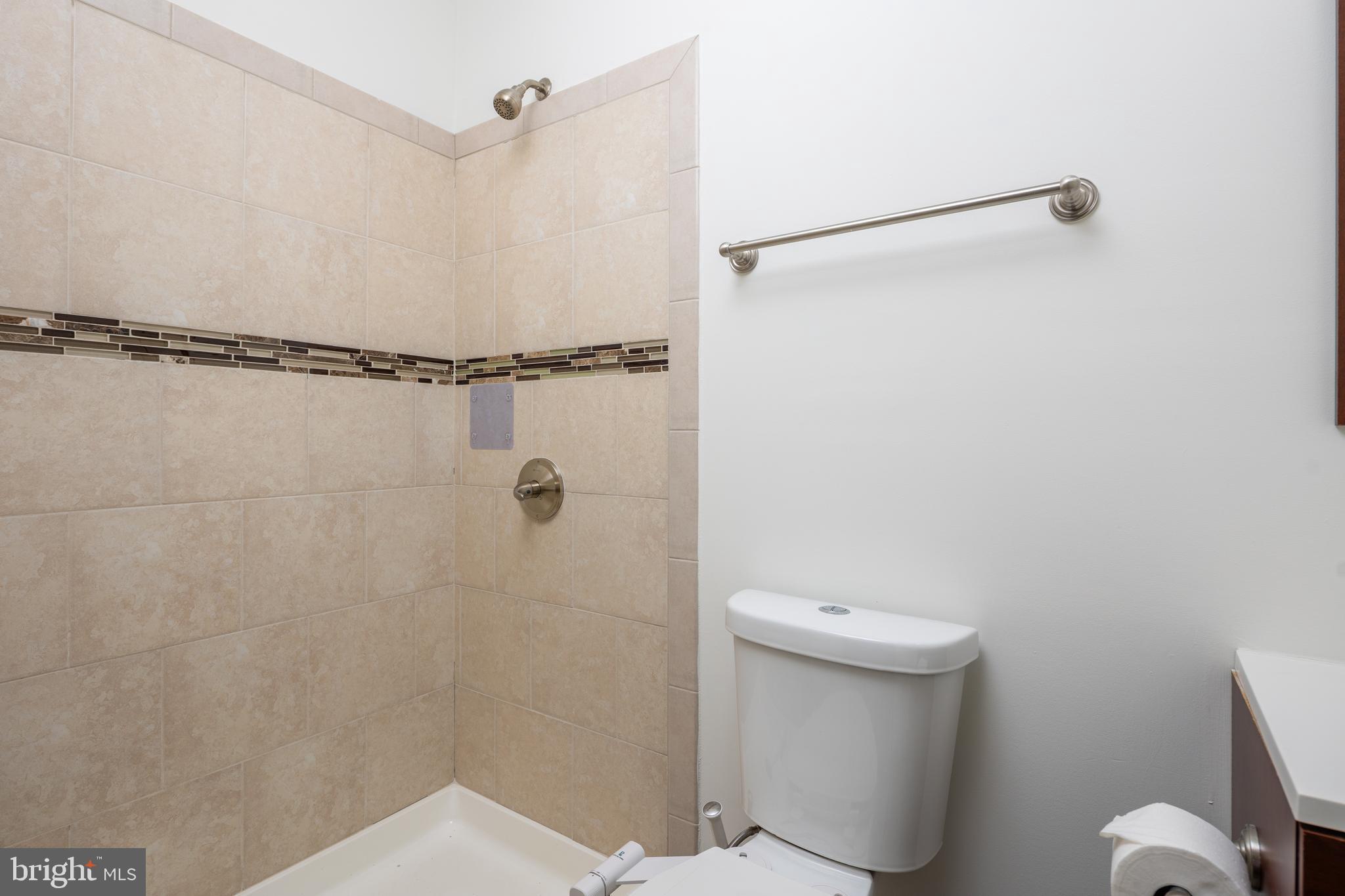 GLEN OAKS - Residential