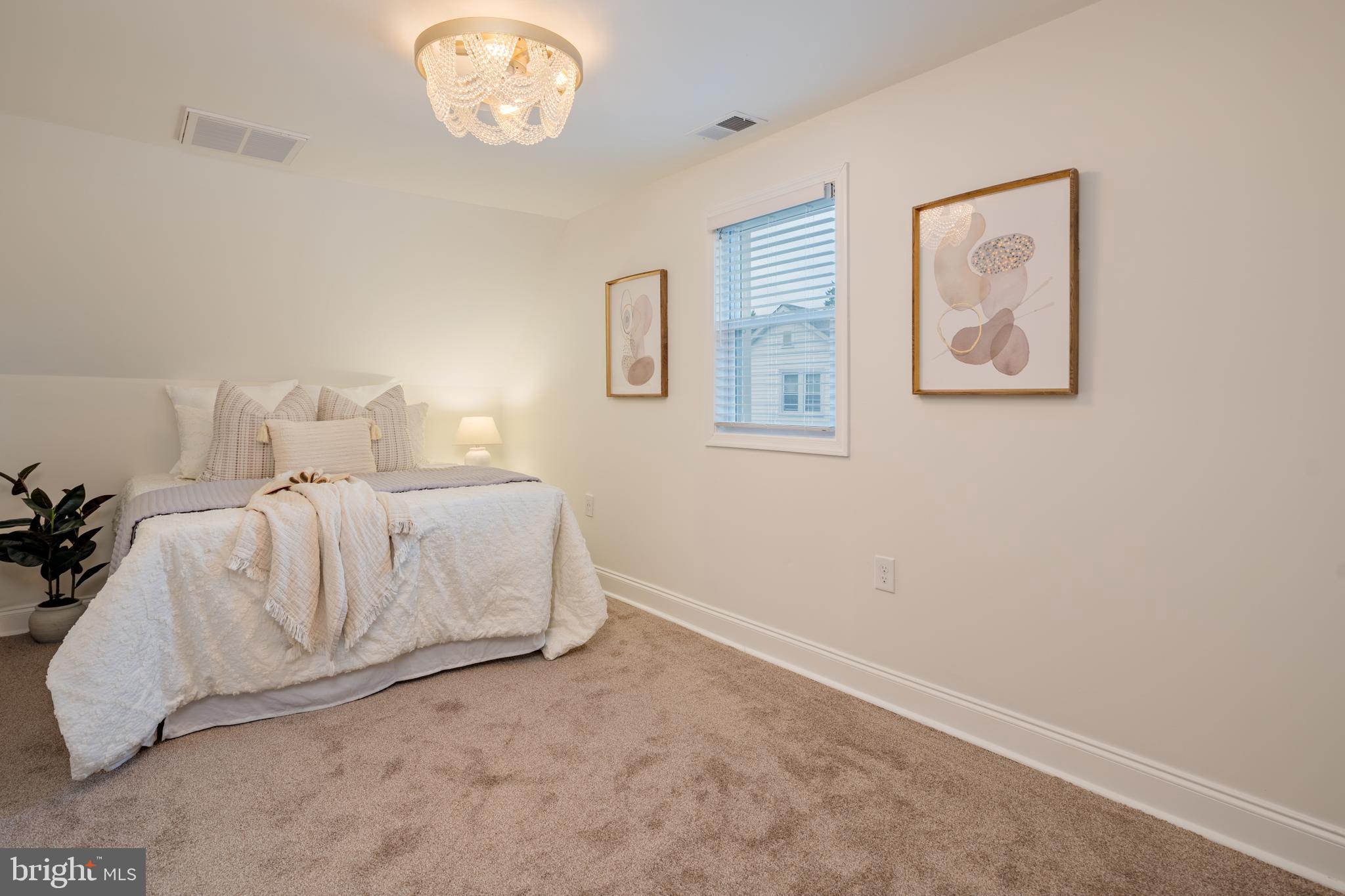 GLEN OAKS - Residential