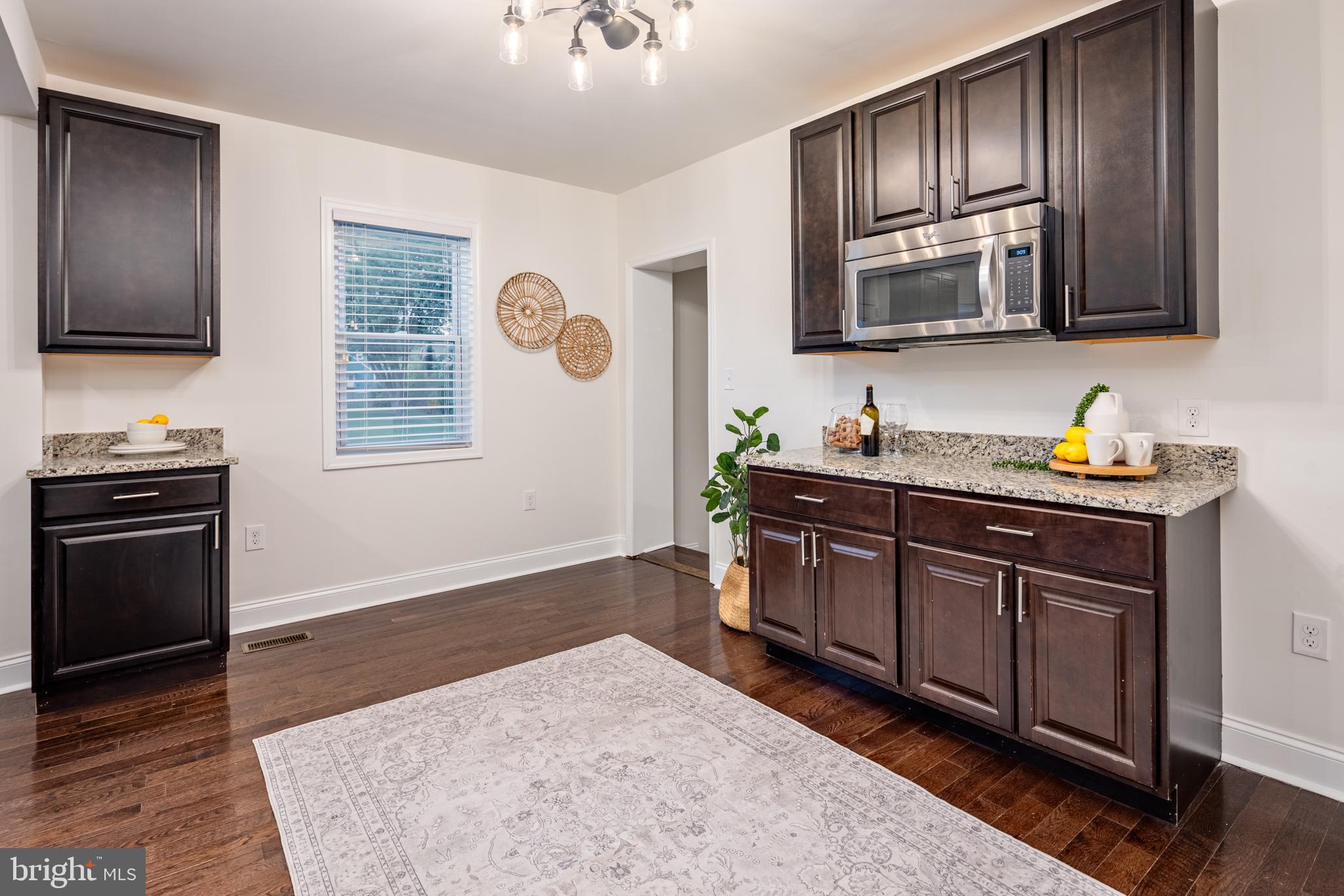 GLEN OAKS - Residential