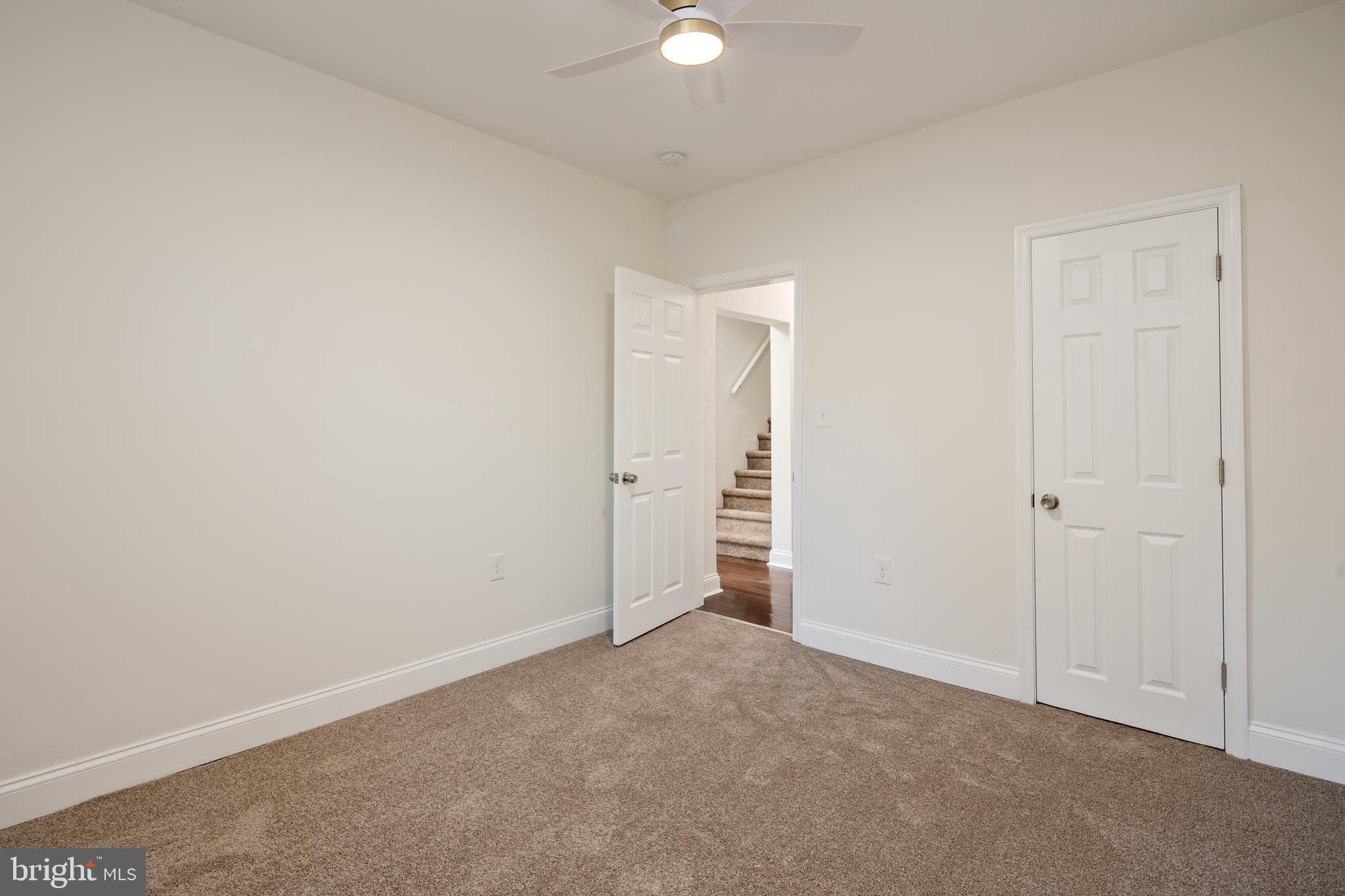 GLEN OAKS - Residential