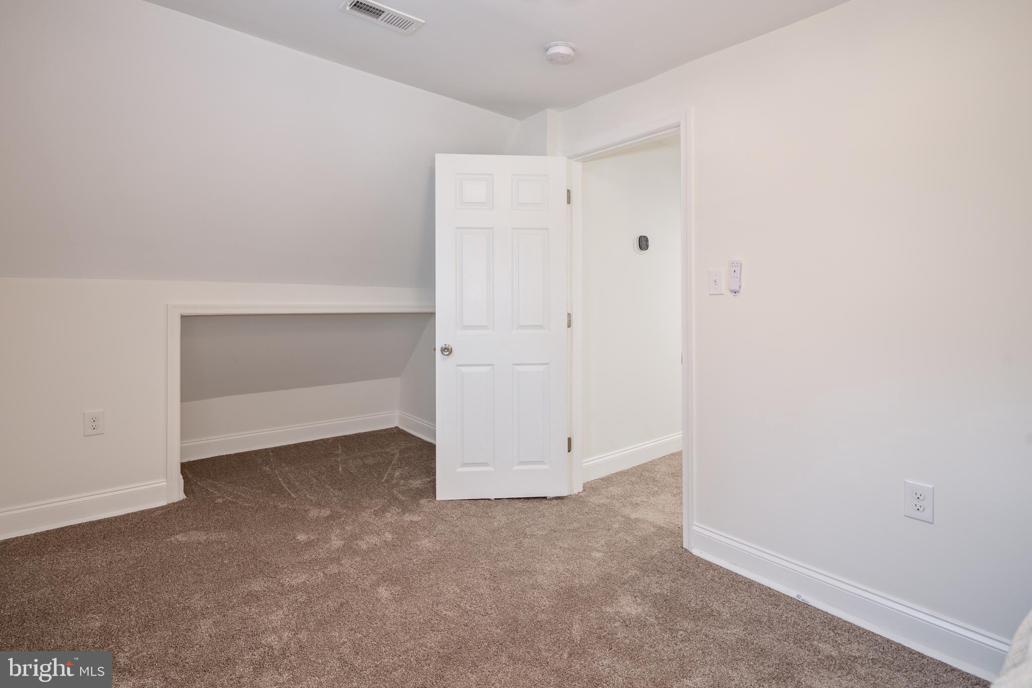GLEN OAKS - Residential