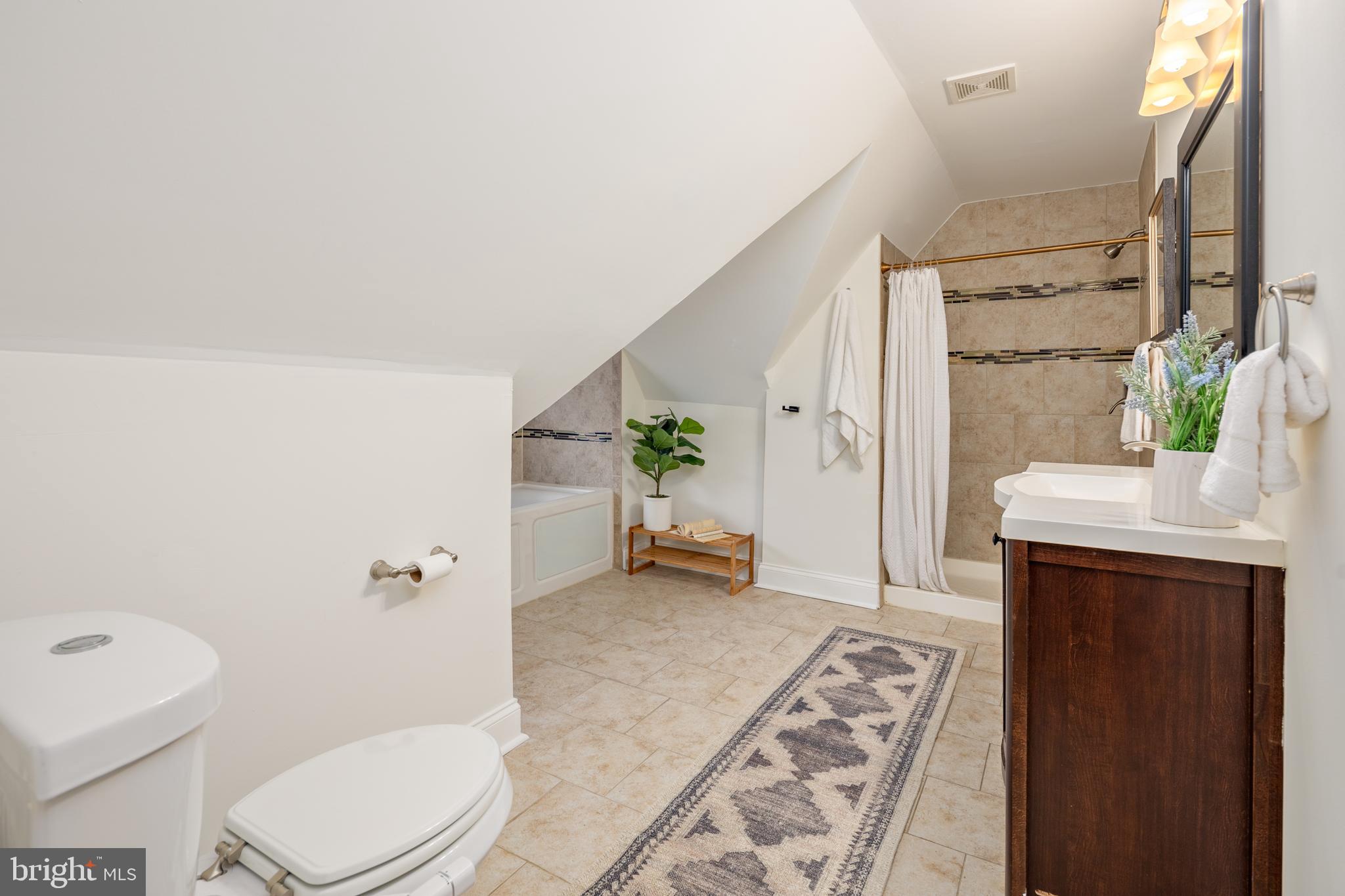 GLEN OAKS - Residential