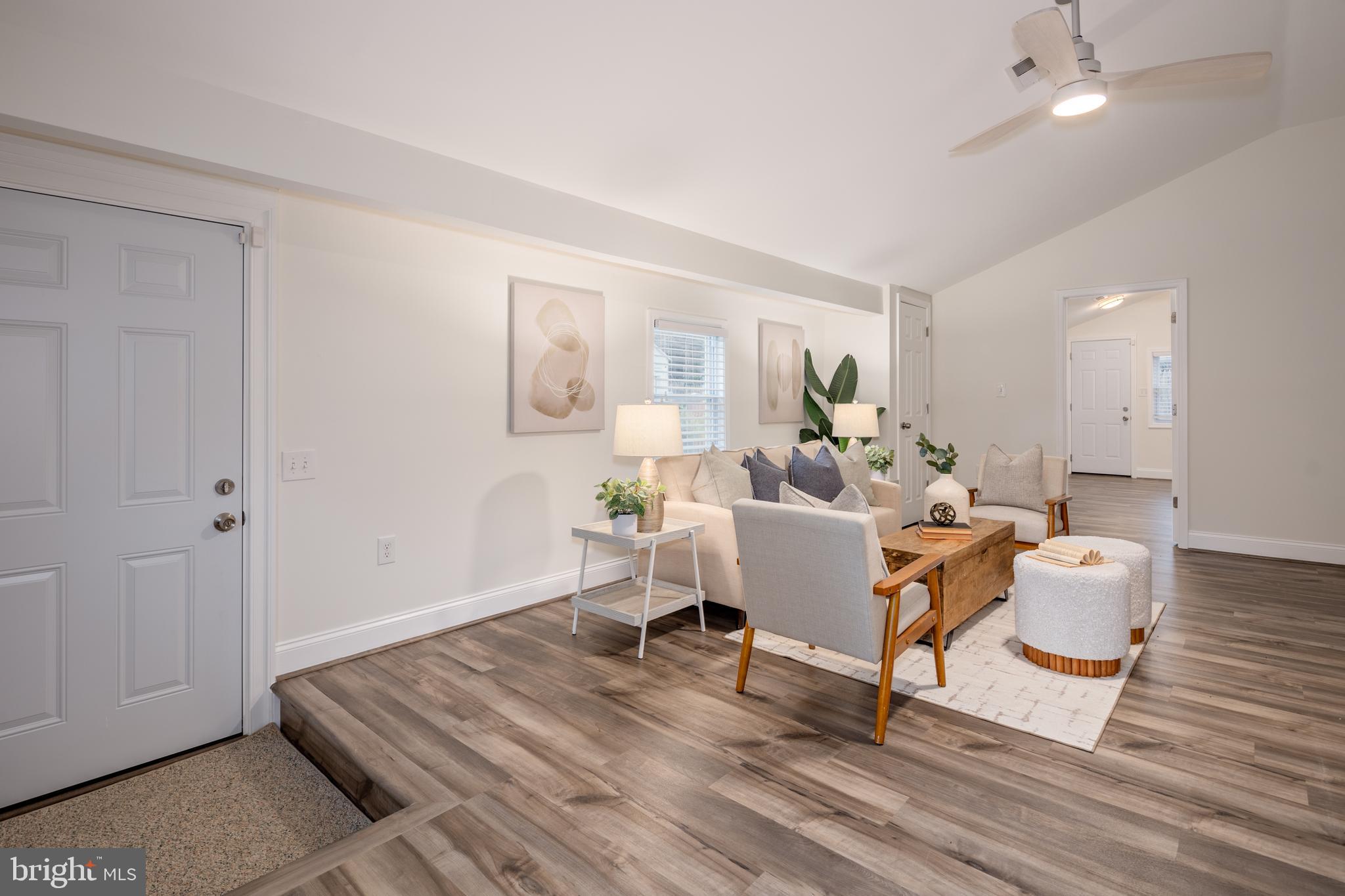 GLEN OAKS - Residential