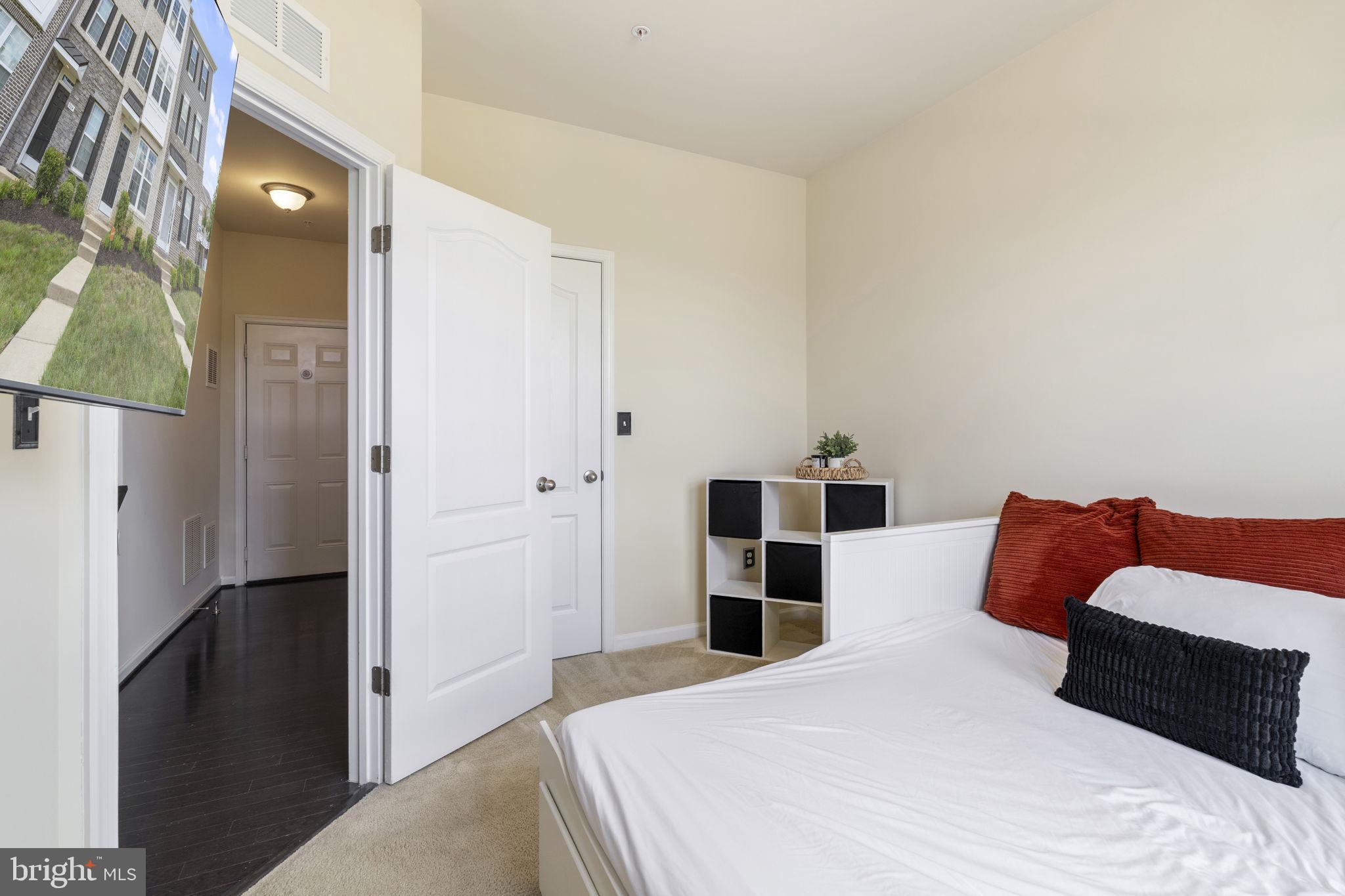 PARKSIDE AT WESTPHALIA - Residential