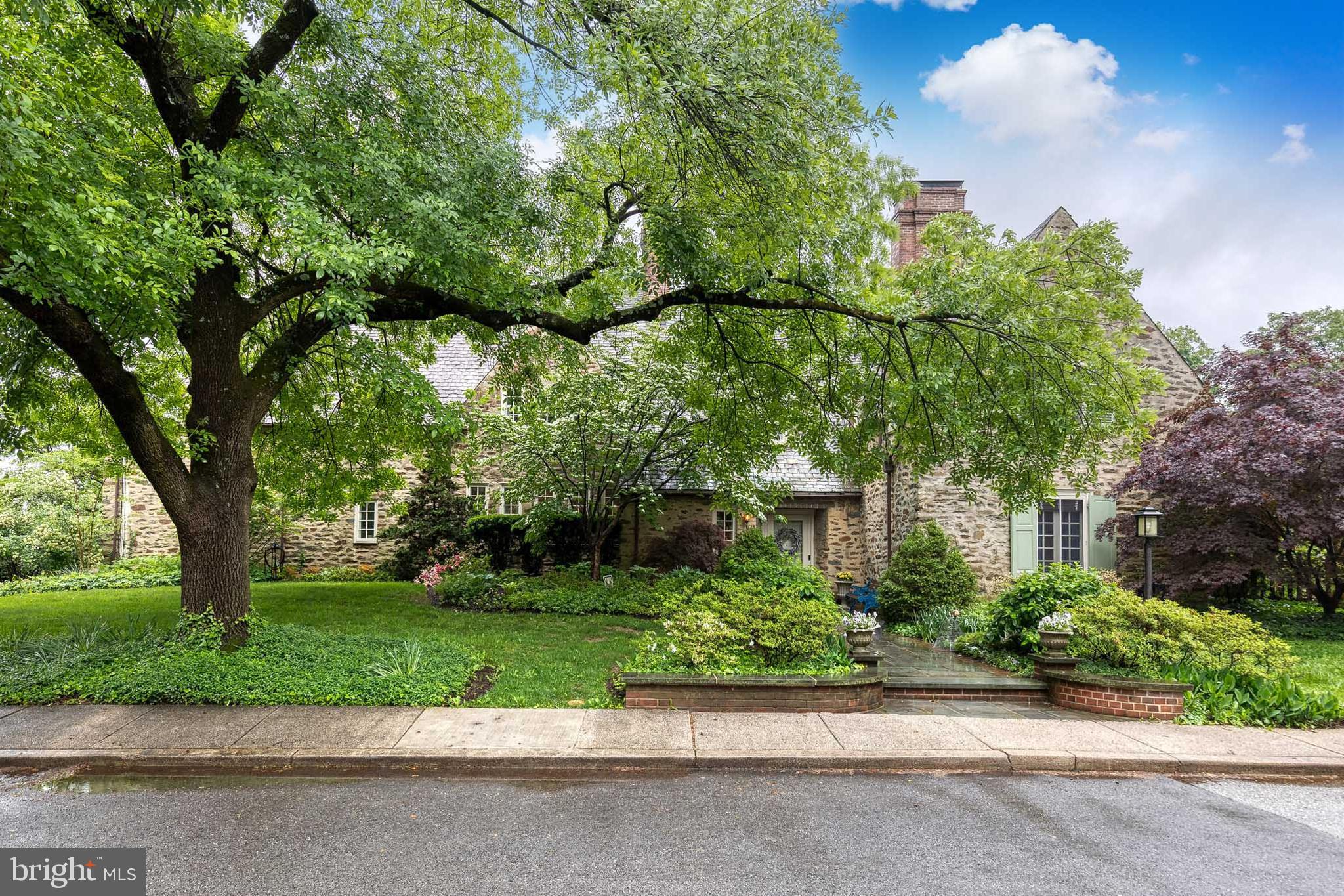 HOMELAND HISTORIC DISTRICT - Residential
