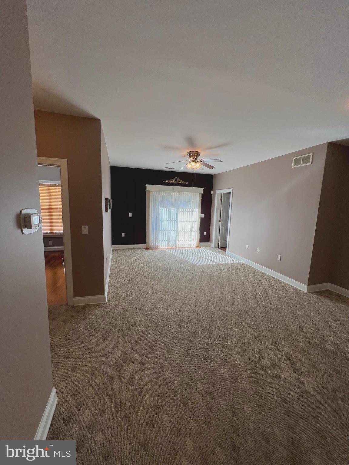 CREEKSIDE VILLAGE - Residential