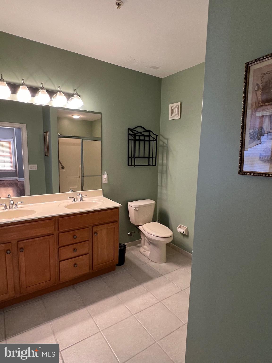 CREEKSIDE VILLAGE - Residential
