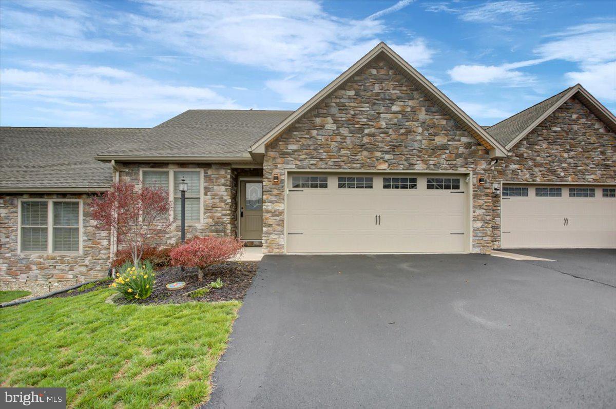 MOUNTAIN VIEW - Residential