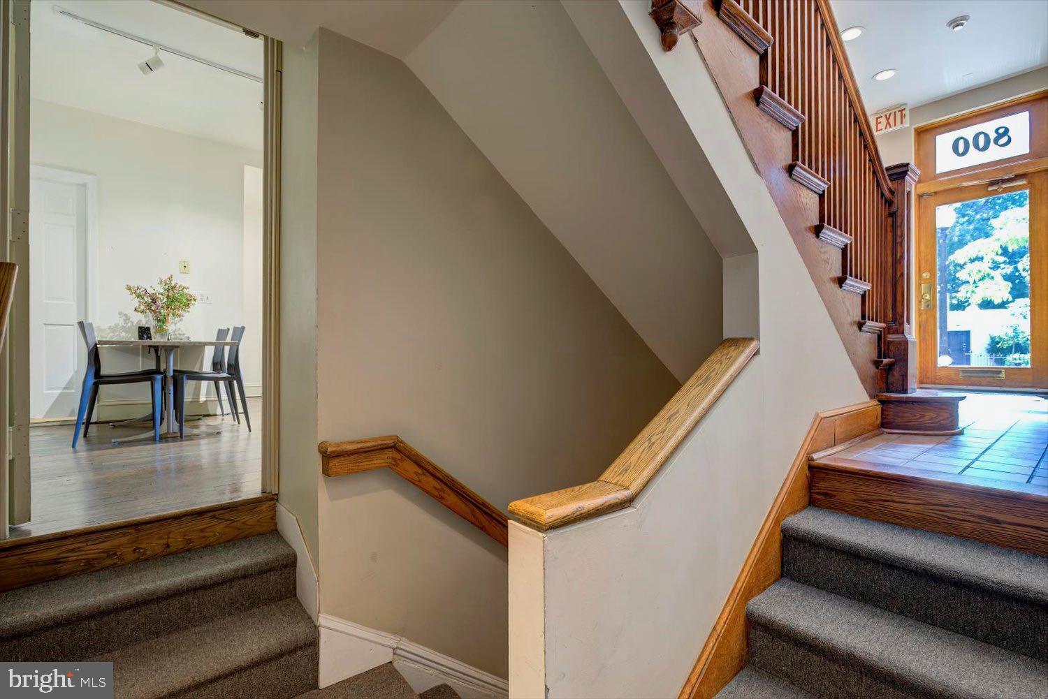 CAPITOL HILL - Residential